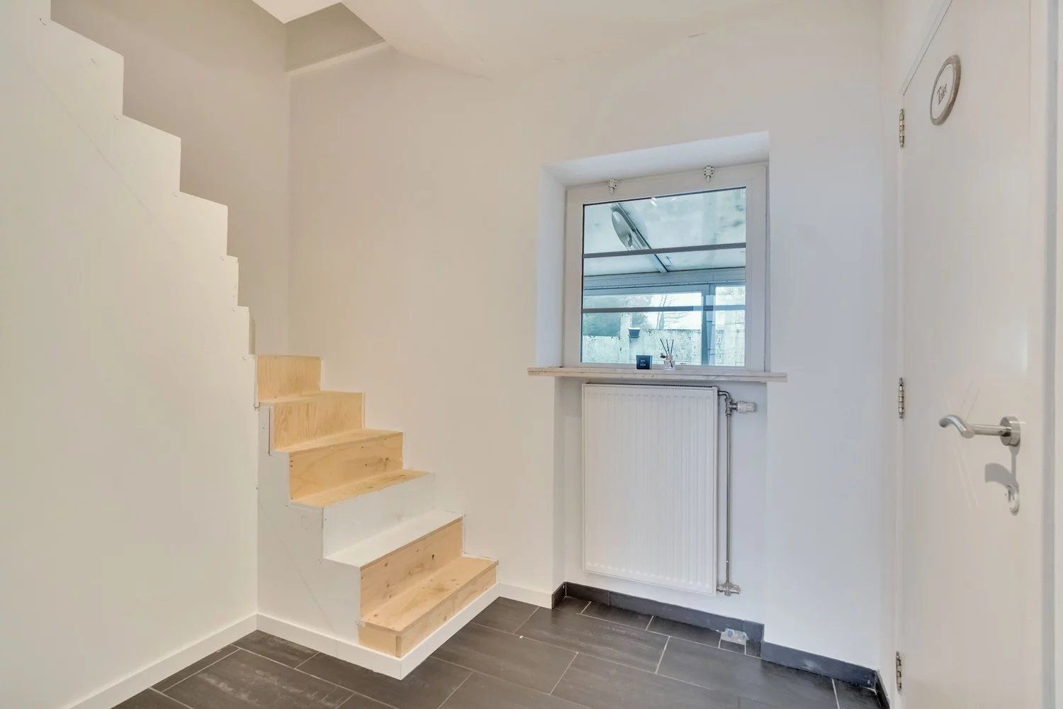 Ruime, gerenoveerde woning op een goede locatie foto 15