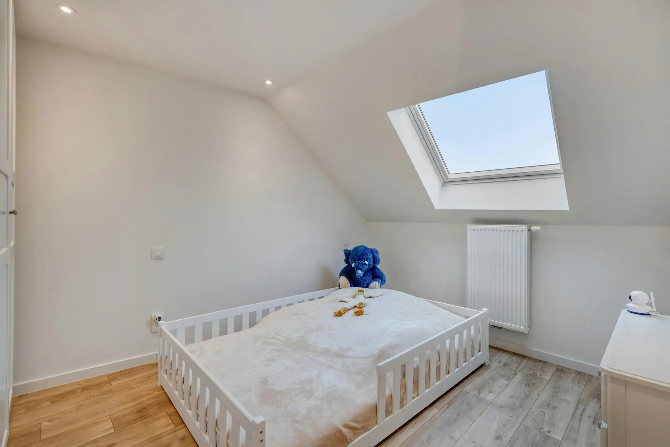 Handelshuis met 4 slaapkamers in het centrum van Oostakker foto 11