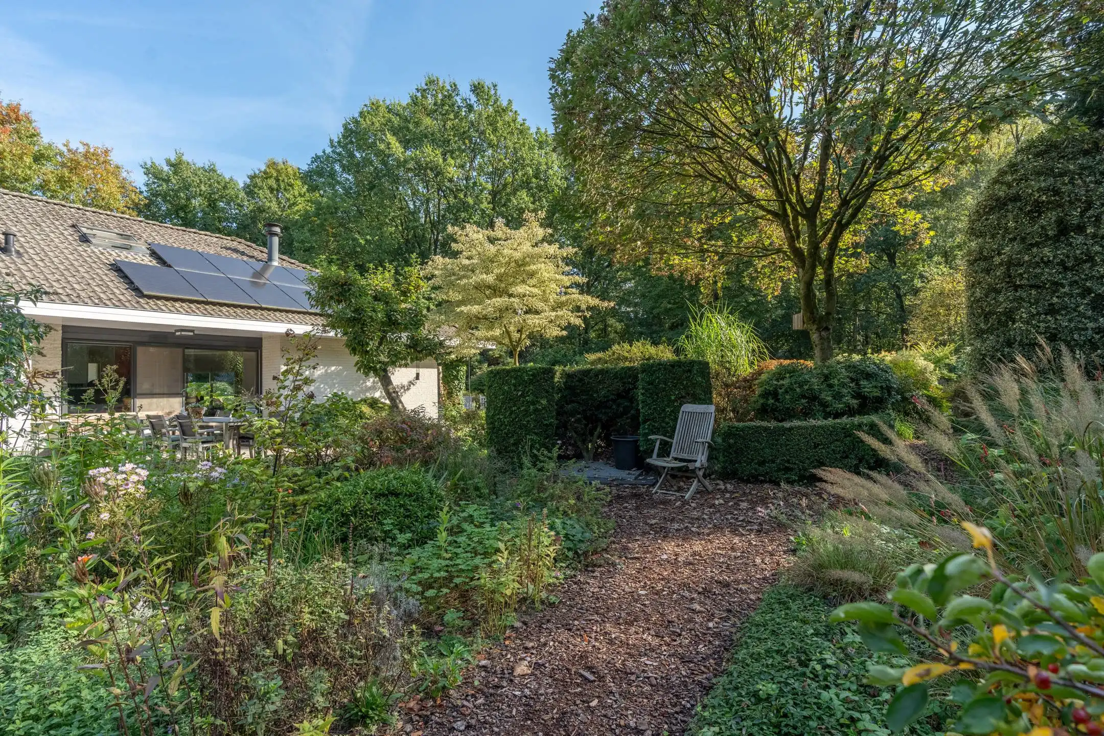 Instapklare gelijkvloersvilla met unieke parktuin op 2.086 m²  foto 49