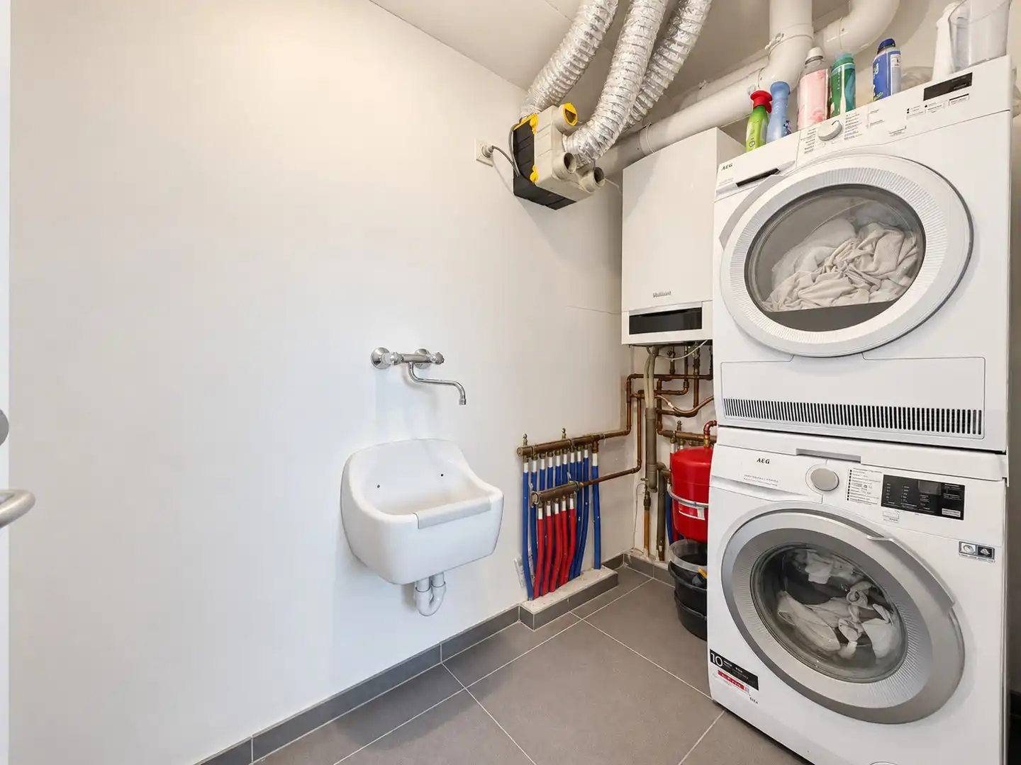 Ruim en lichtrijk 2slp-appartement met garage foto 13