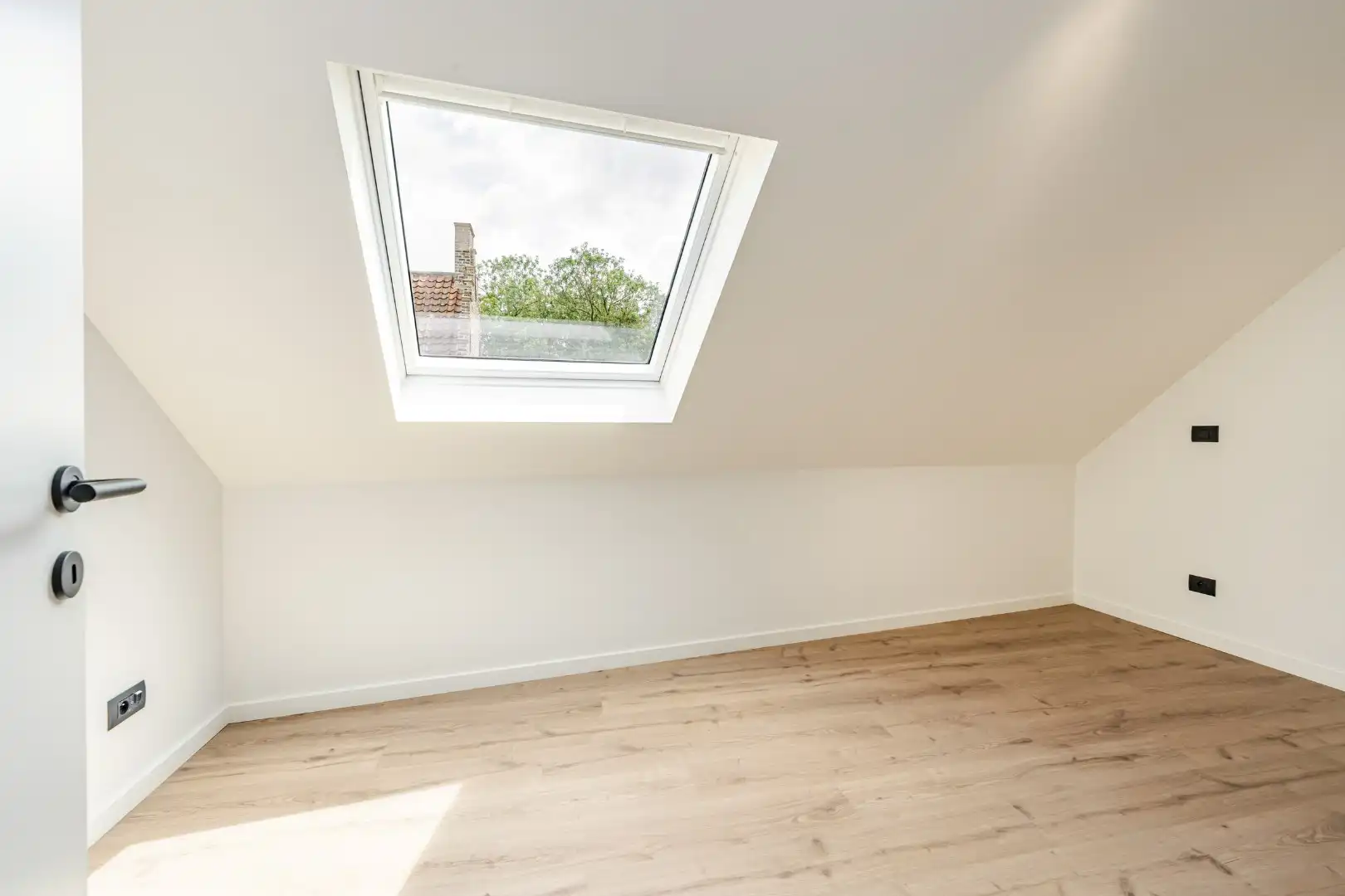 Exclusieve nieuwbouwwoning te huur met 3 slaapkamers in het hart van Brugge foto 14