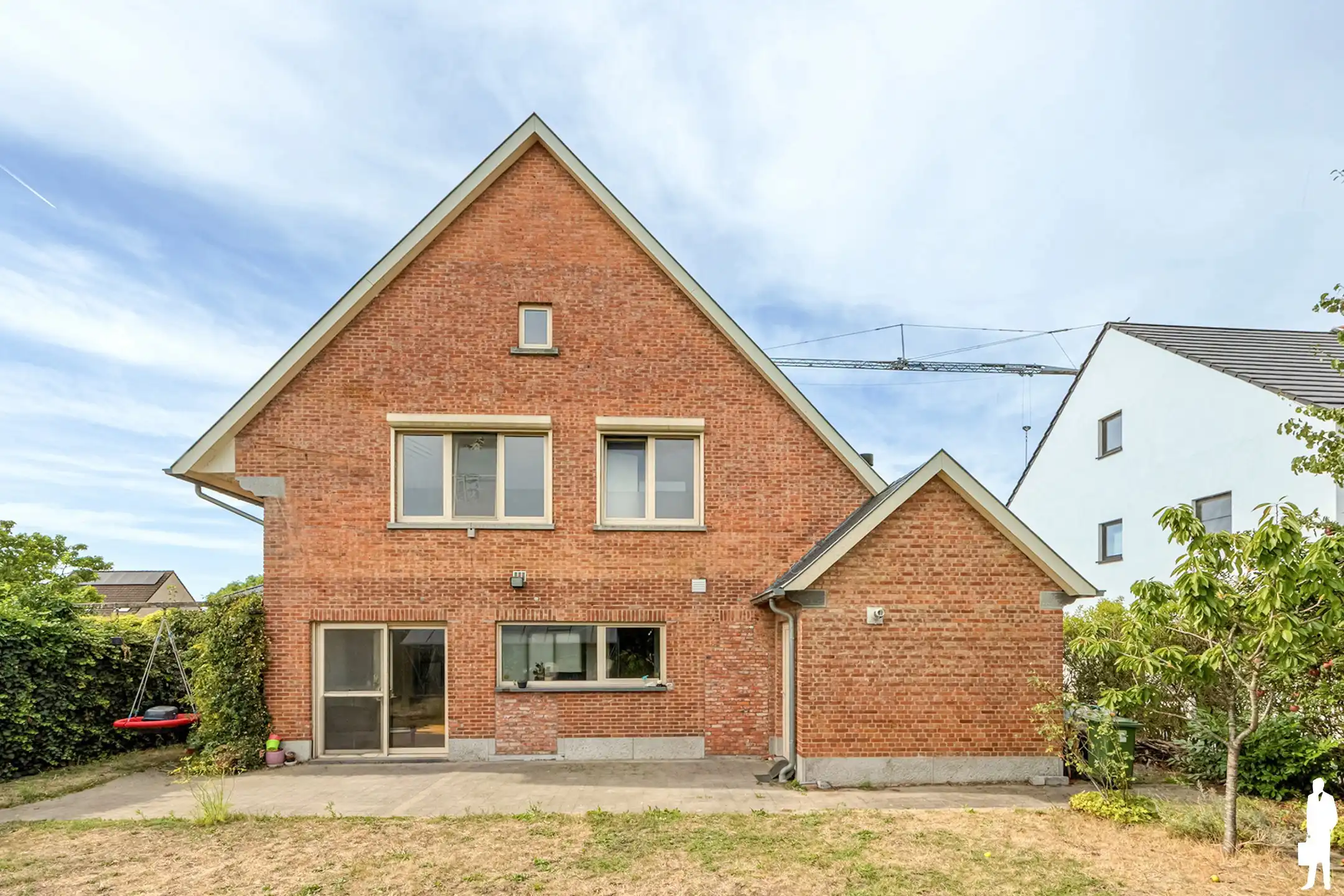 Gerenoveerde gezinswoning met 5 slpk, 2 badk, en zonnige tuin foto 22