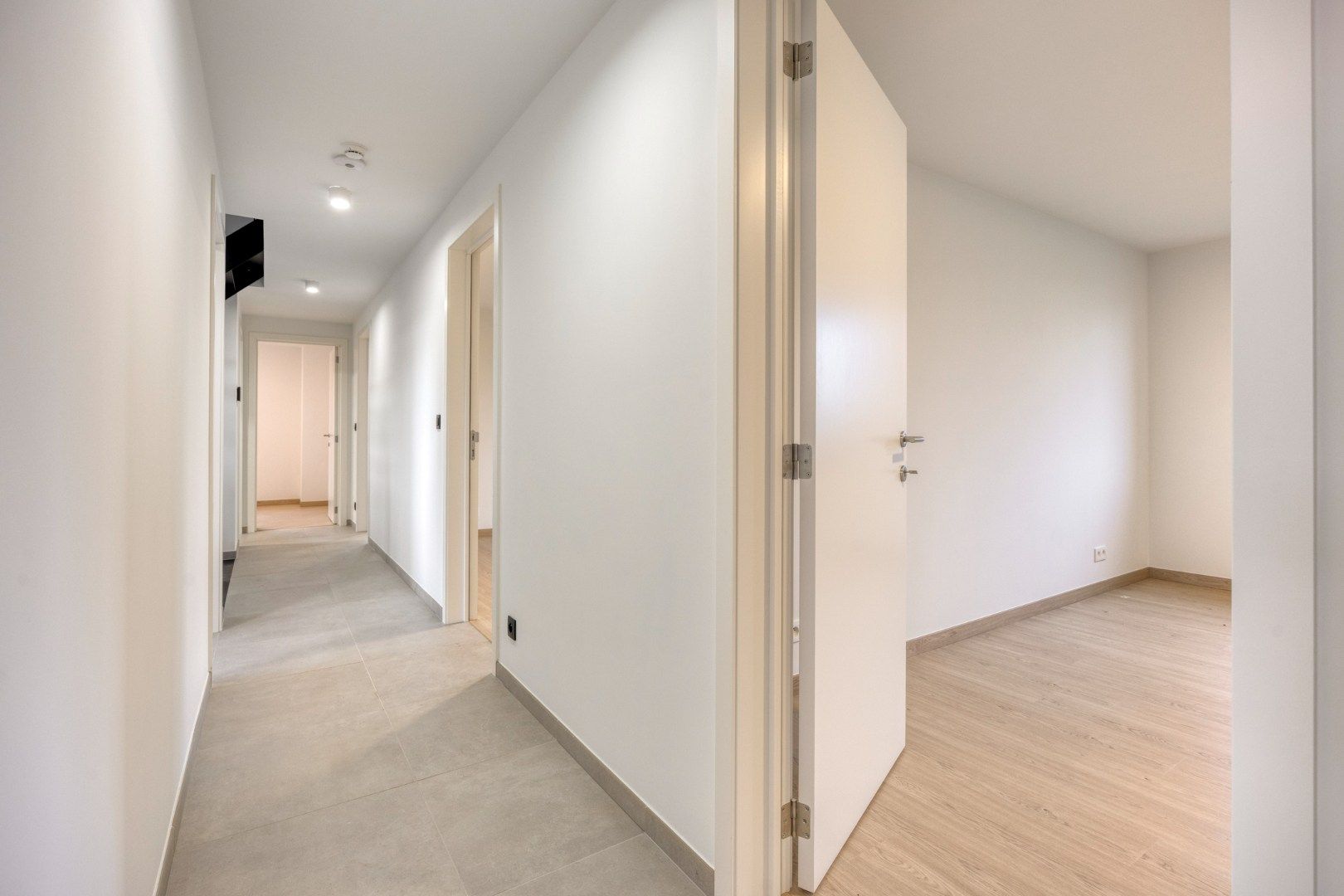 Nieuwbouwwoning met 5 slaapkamers, 2 badkamers, tuin en terras in Bierbeek! – EPC 10 kWh/m² - bewoonbare opp. 343 m² foto 15