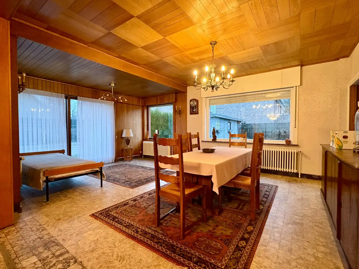 Alleenstaande woning te koop in Kuurne met ruime tuin, 3 slaapkamers en een topligging.  foto 4