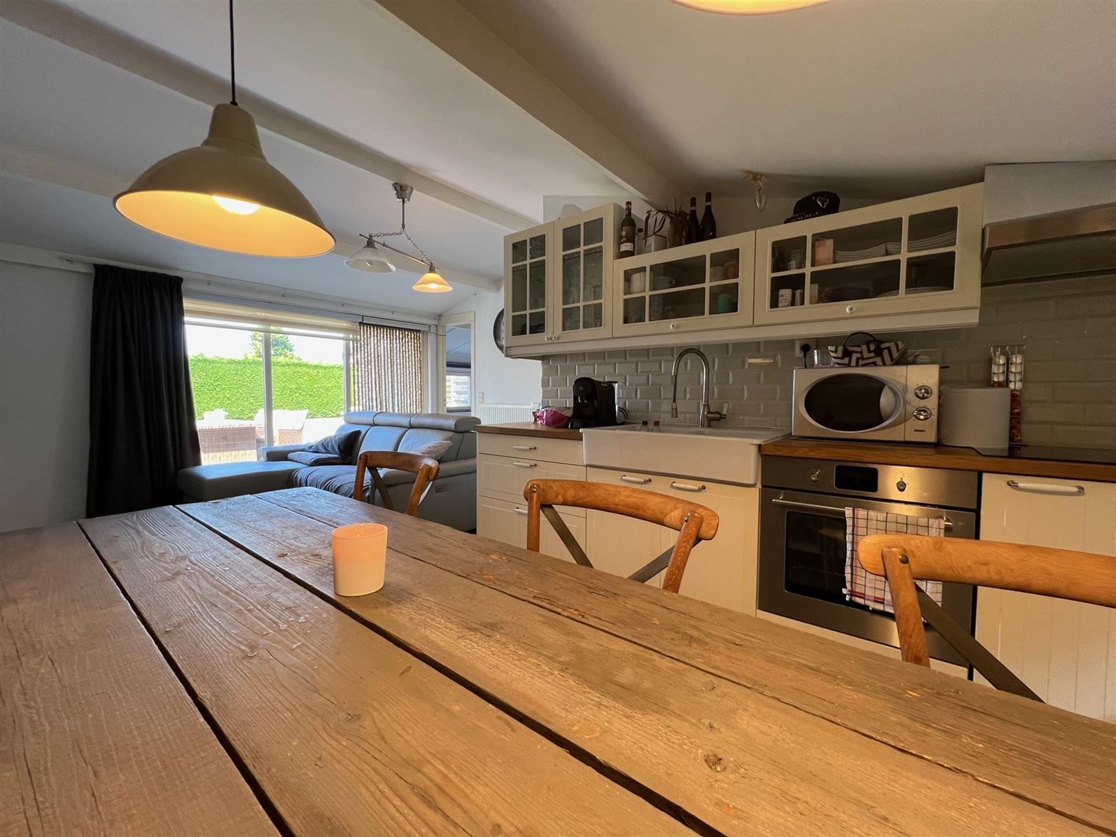 Topgelegen vakantiewoning op groot perceel in perfecte staat foto 7
