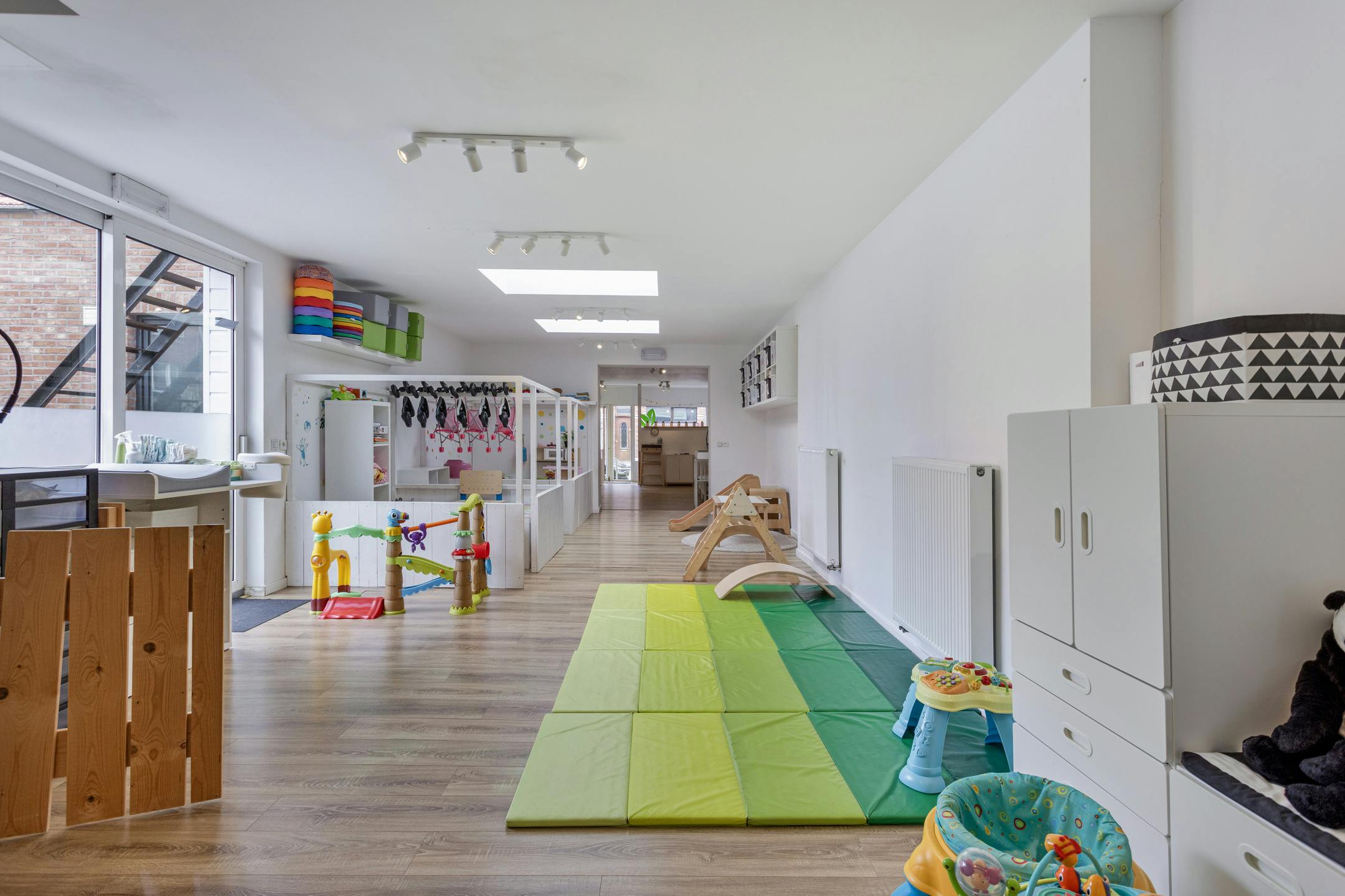 Handelspand/huis met mogelijkheden te koop in Schoten foto 6