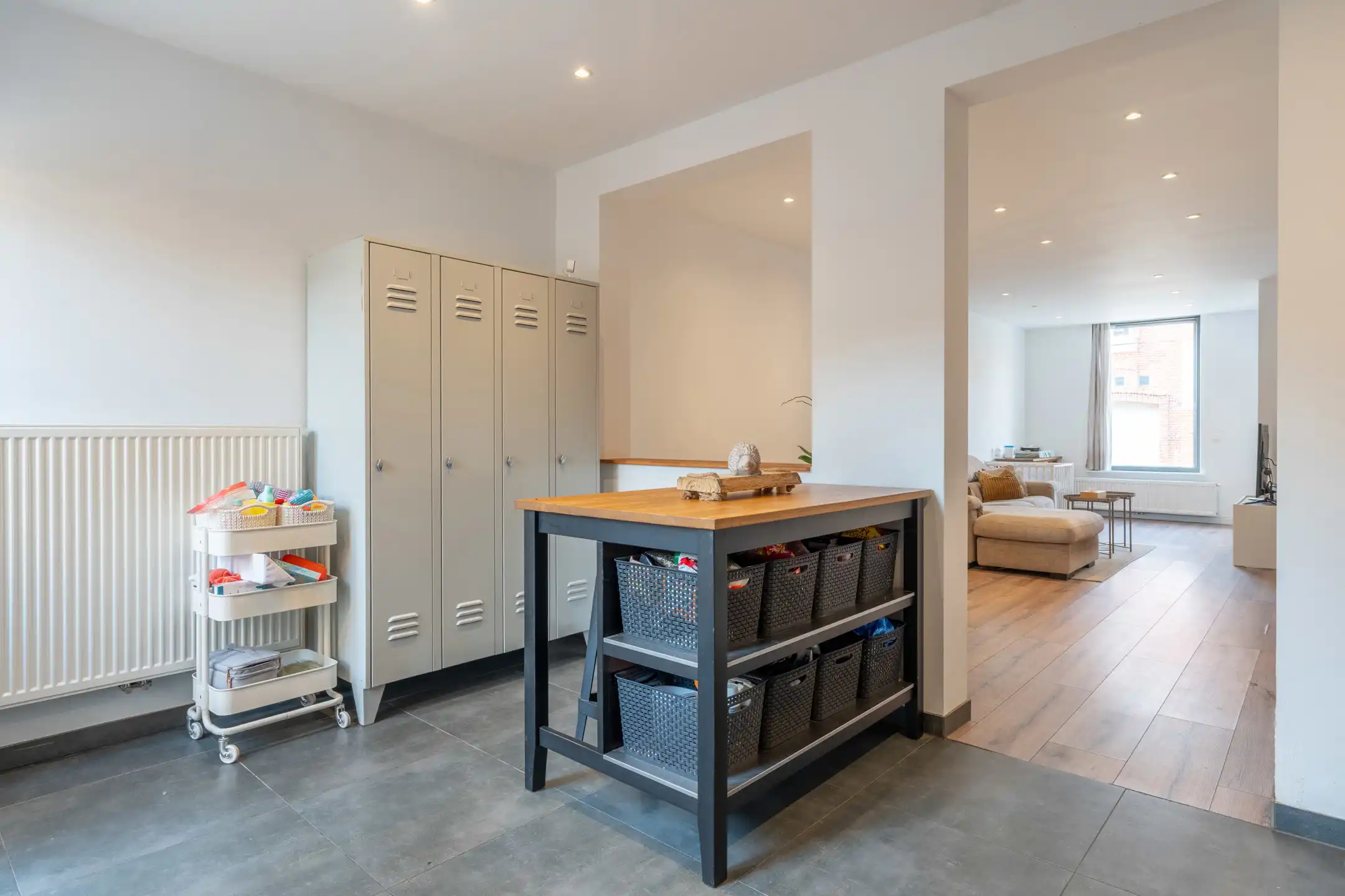 Recent gerenoveerde woning (2023) met 2 slaapkamers en gezellige stadstuin. foto 8