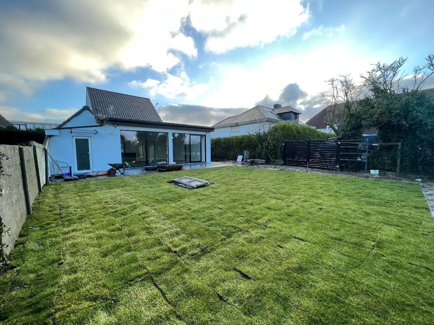 Volledig vernieuwde woning met 3 slpk. en  zuid-west gerichte tuin, goed gelegen vlakbij het commerciële centrum van Knokke en het station. foto 17