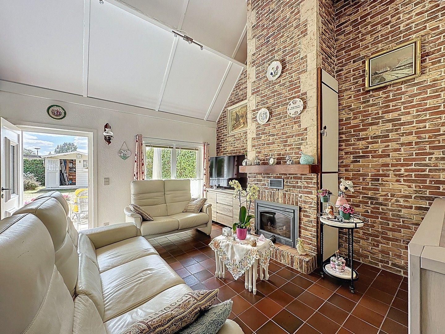 Verzorgde vakantiewoning met zonnige tuin in domein Sunparks. foto 5