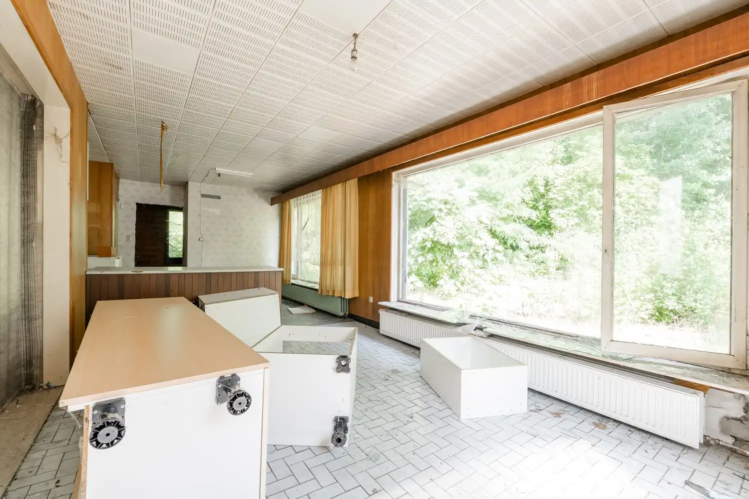 Ruime multifunctionele woning met een toonzaal en een schitterend perceel van 1108 m²! foto 8