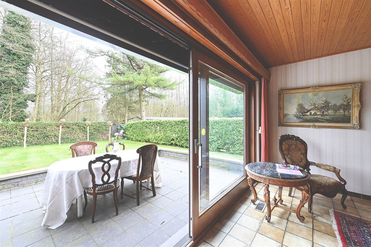 Te moderniseren woning op ruim en zonnig perceel in Halle-Zoersel

 foto 7