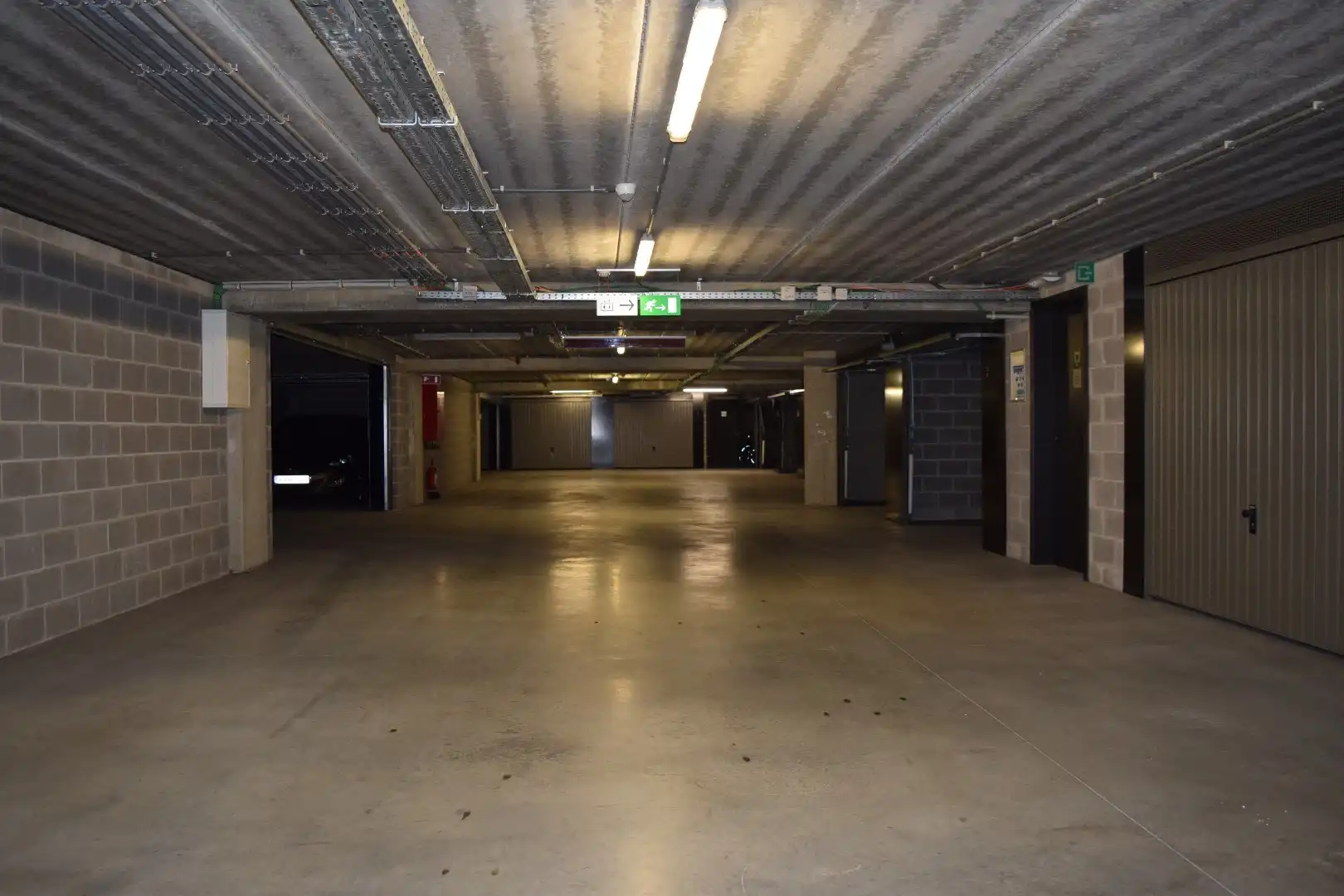 Garage te huur Vrijdagsmarkt 60 - - 9000 Gent