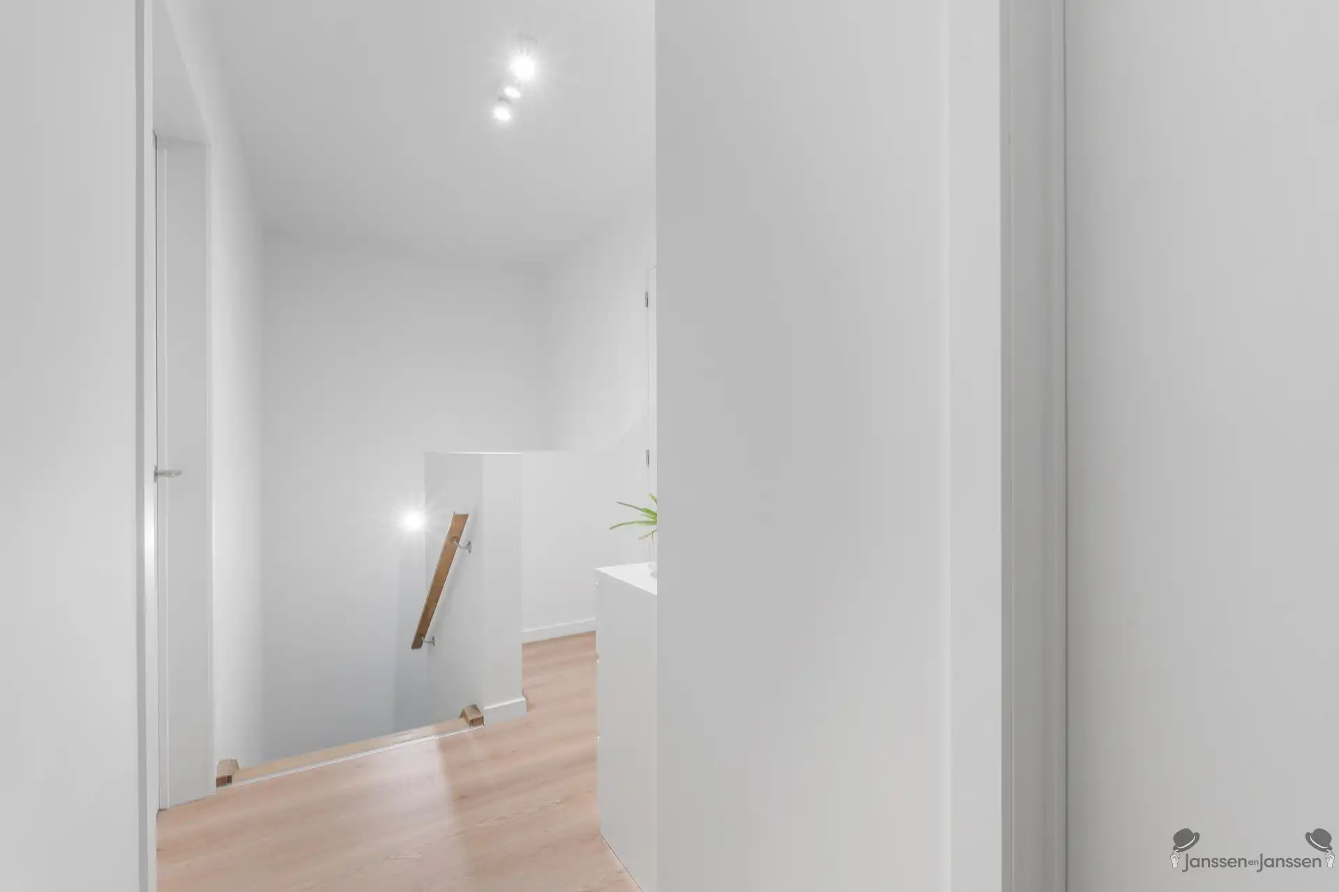 Nieuwbouwwoning met 3 slaapkamers foto 8