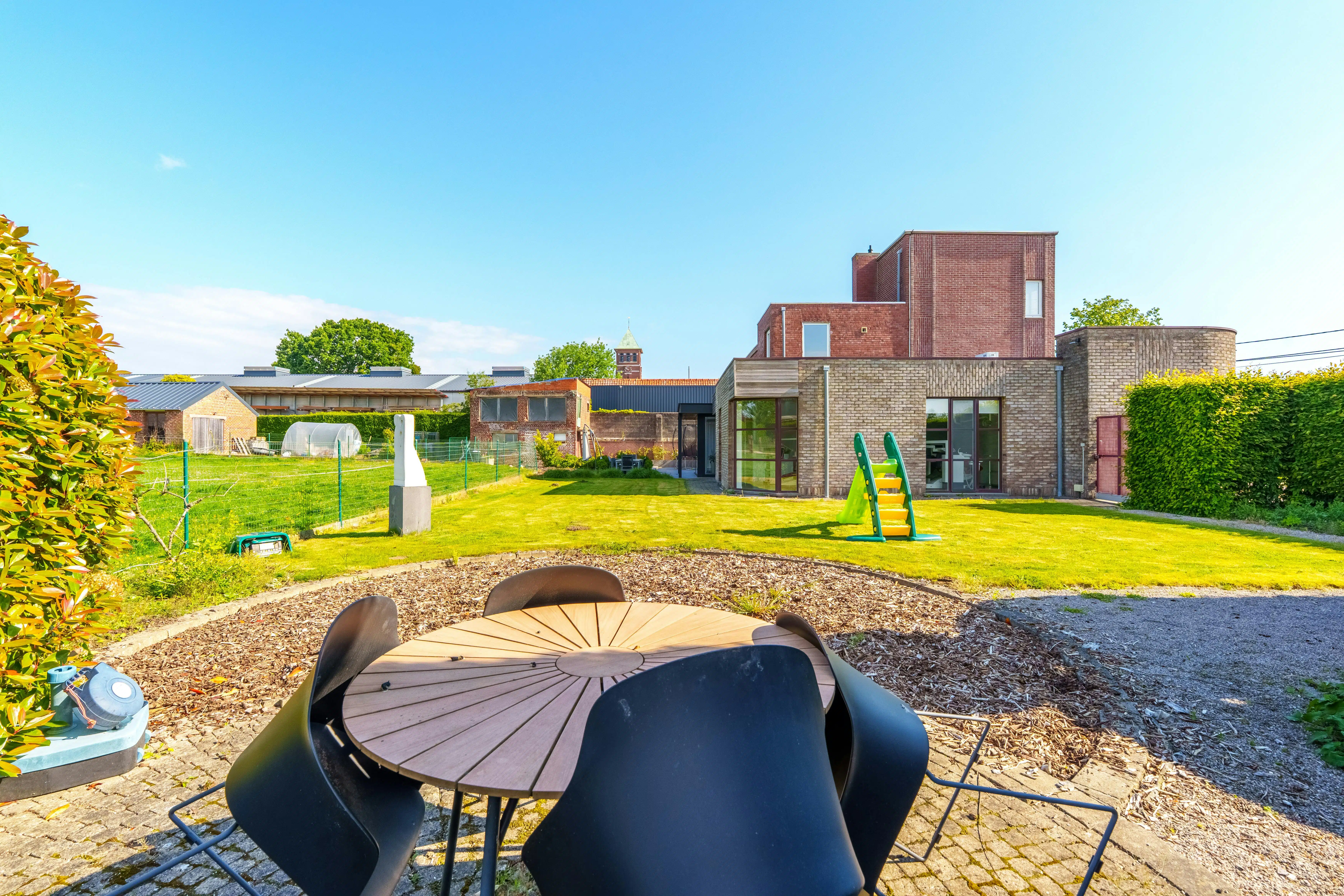 Zeer ruime woning te Roeselare  foto 15