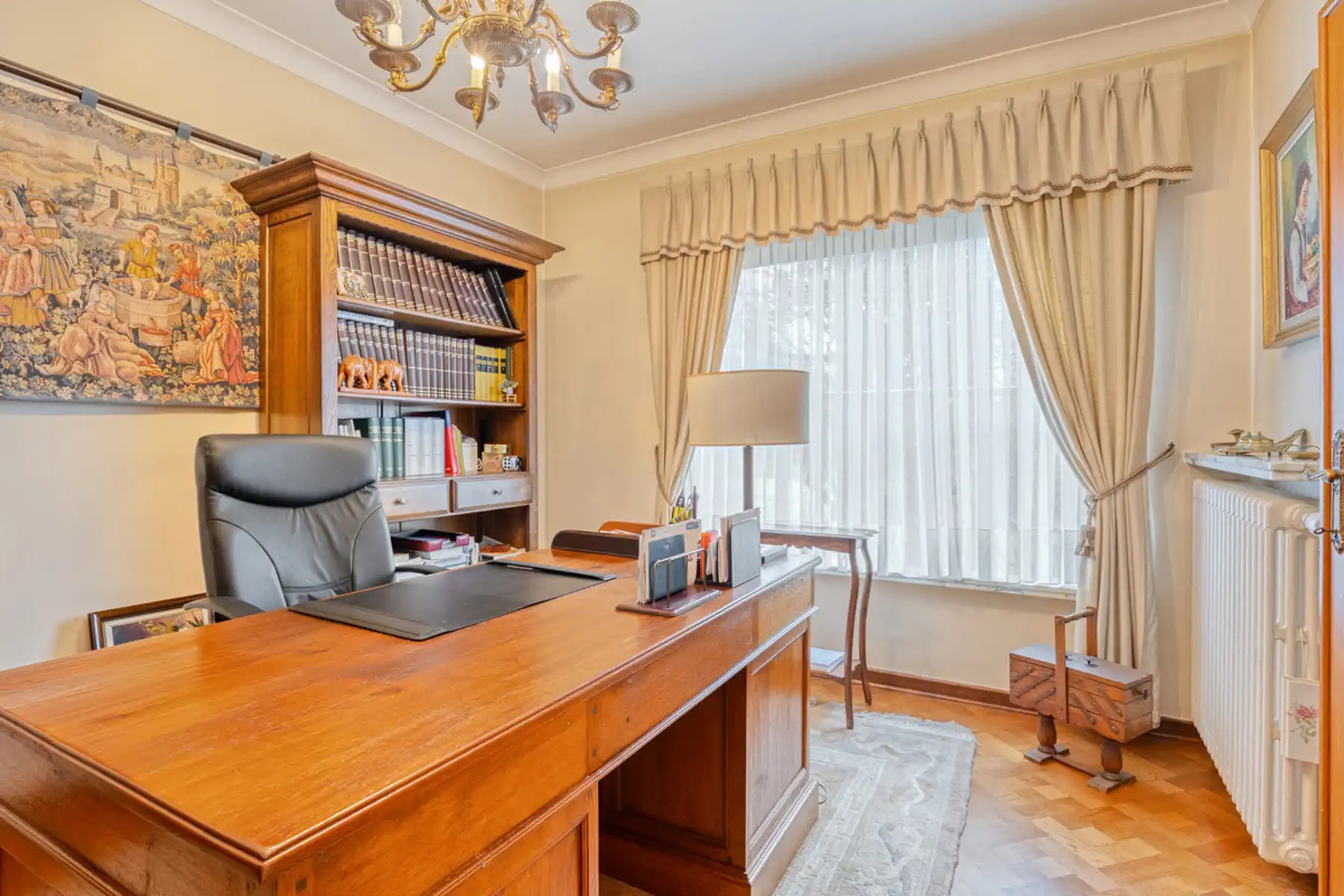 Residentieel gelegen karakterwoning met 4 slaapkamers foto 6