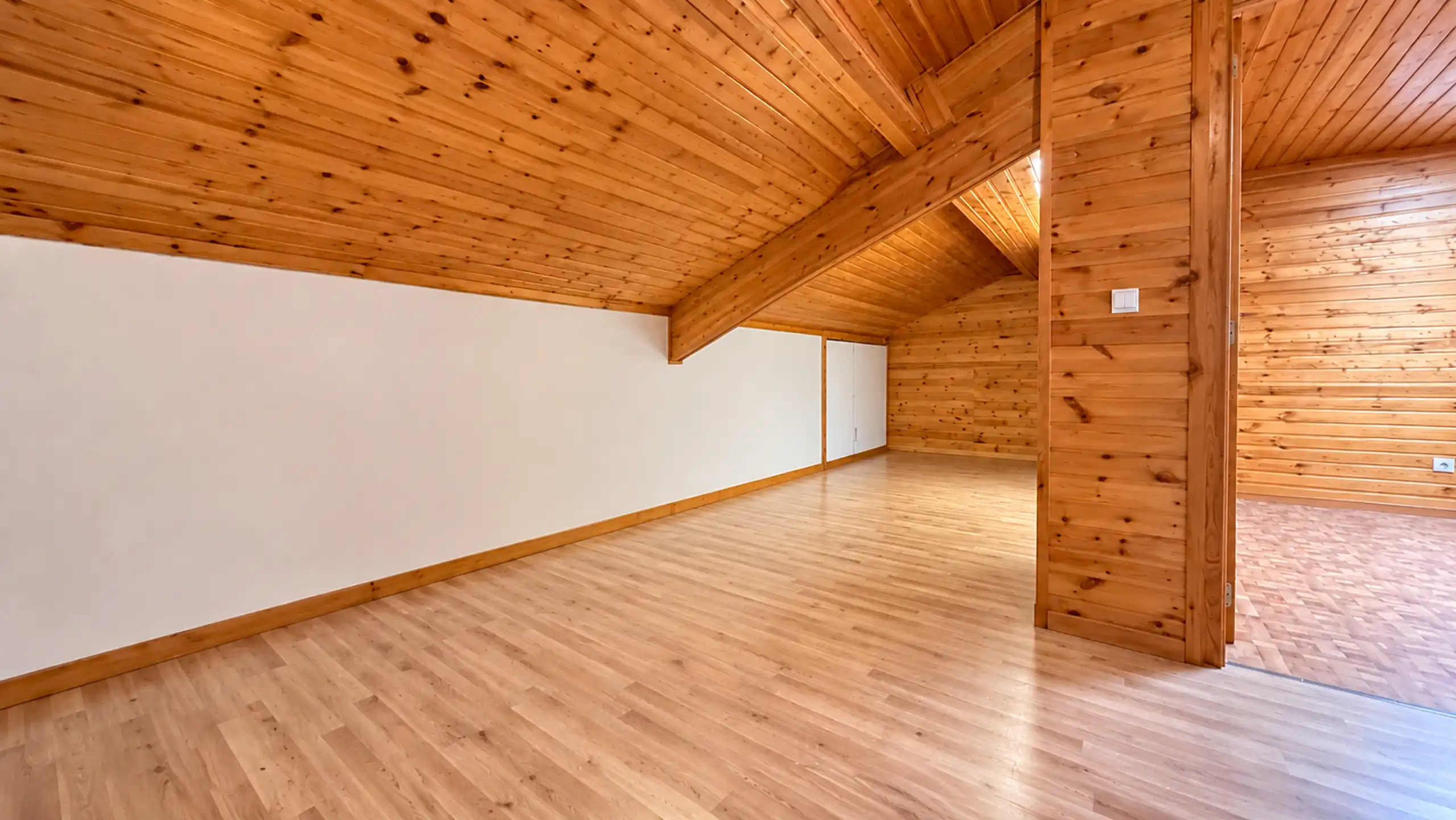 Ruime gezinswoning op 8 are met 5 slaapkamers op toplocatie! foto 36