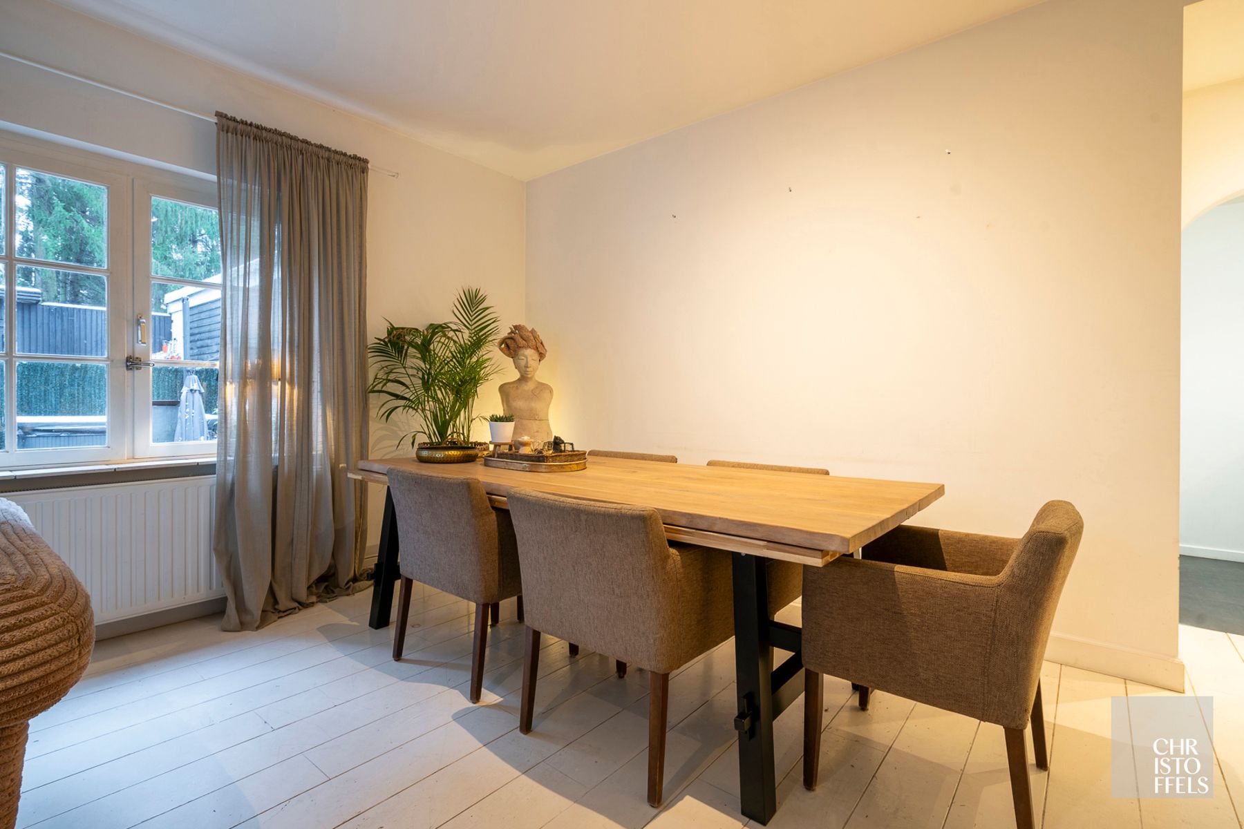Charmante  op te frissen villa met oprijlaan, verscholen in het groen op een perceel van 1.694m² foto 20