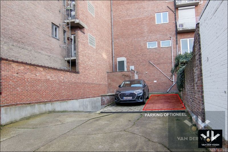 Gerenoveerd en instapklaar penthouse in hartje Hasselt (Leopoldplein) met prachtig uitzicht! foto 16
