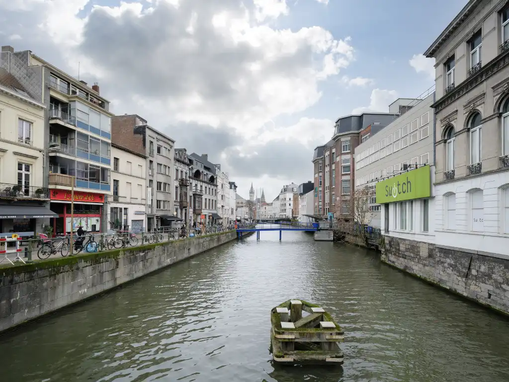 Hoogwaardig gerenoveerde stadswoning met zuidgerichte buitenruimte in centrum Gent foto 18