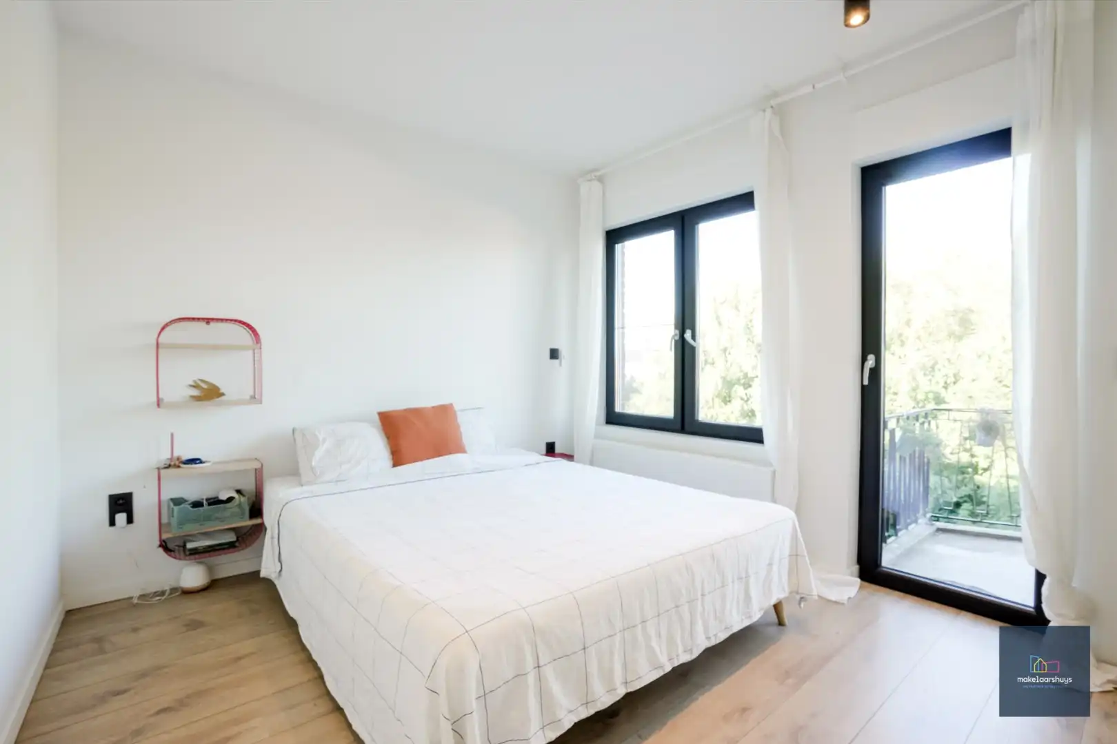 Instapklaar en lichtrijk appartement op de Coupure  foto 8