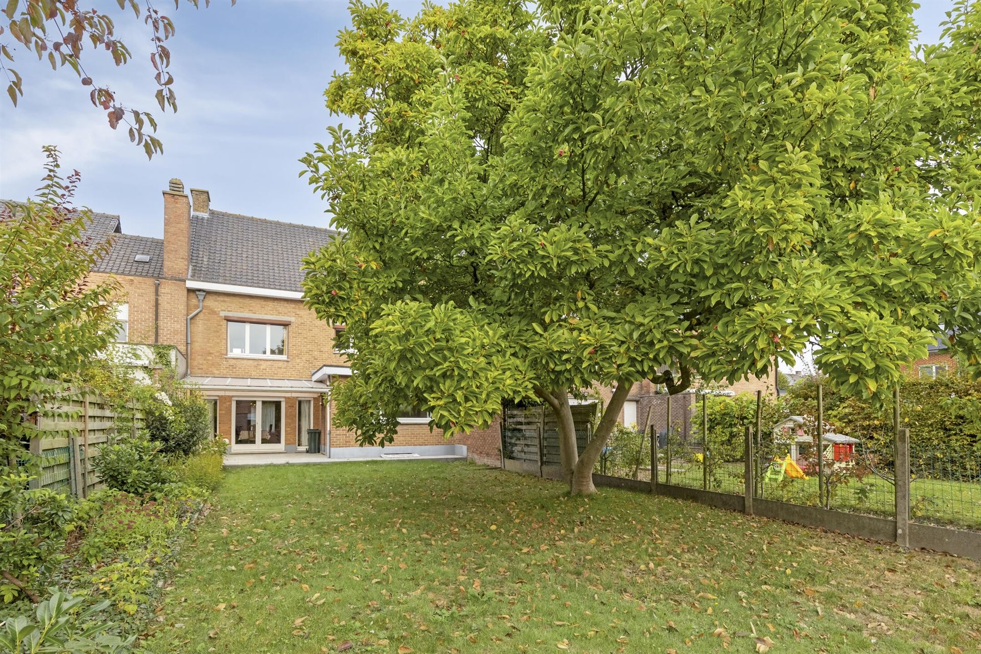 Zeer gunstig gelegen burgerwoning met o.m. 3 slpks. foto 18