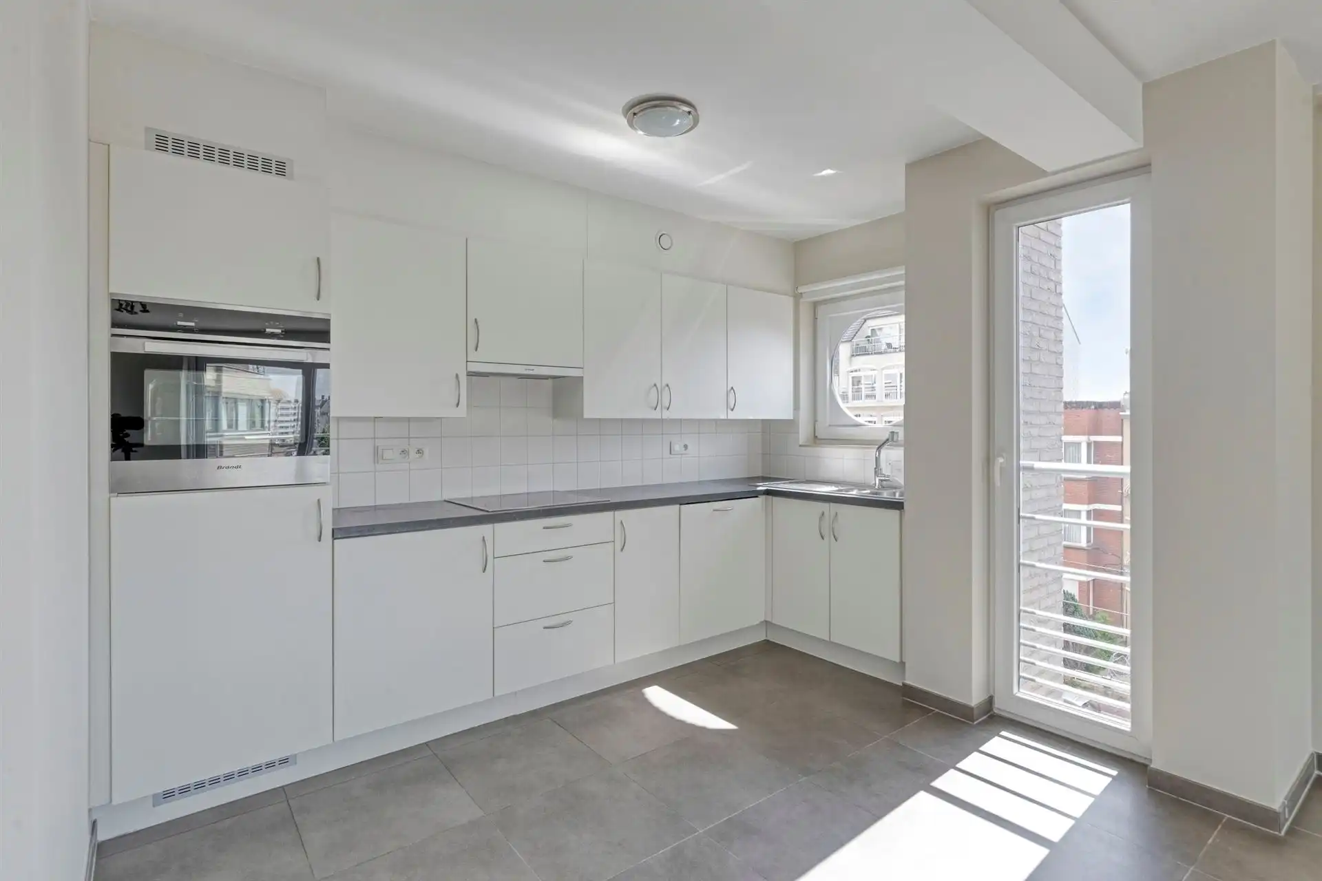 ZONNIG / STAANPLAATS  foto 13