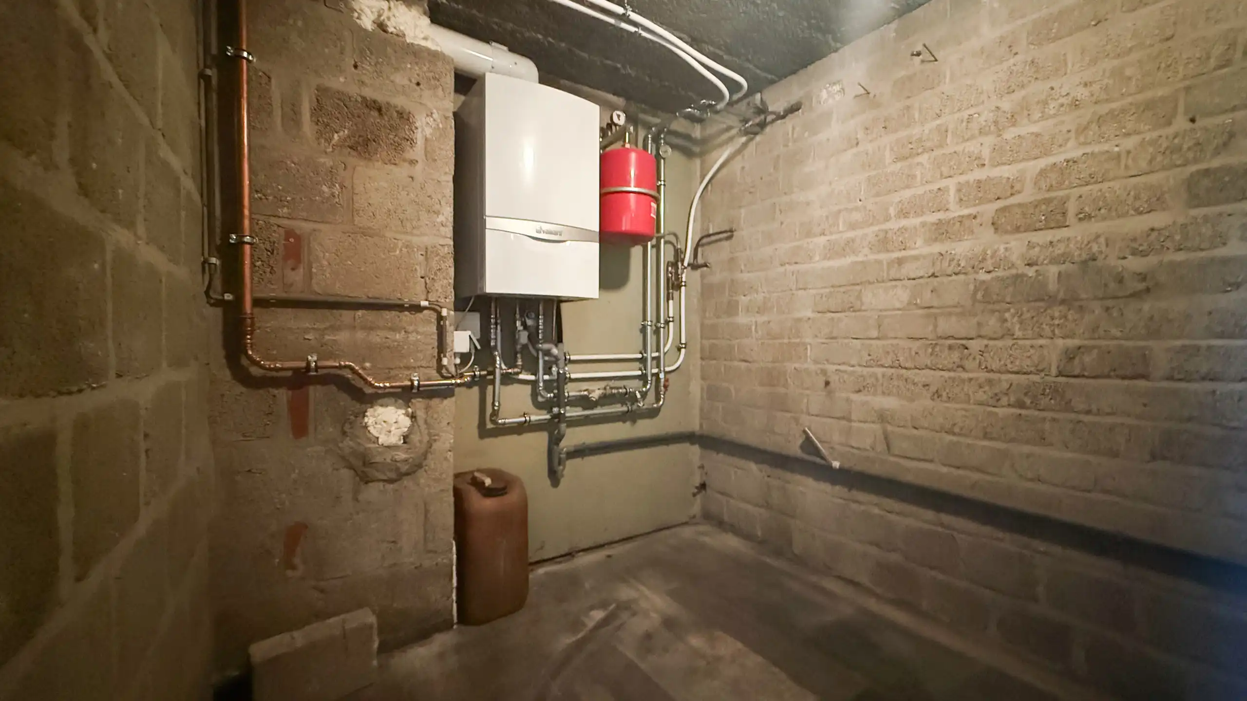 Ruime vrijstaande woning op 709 m² met veel potentieel! foto 30