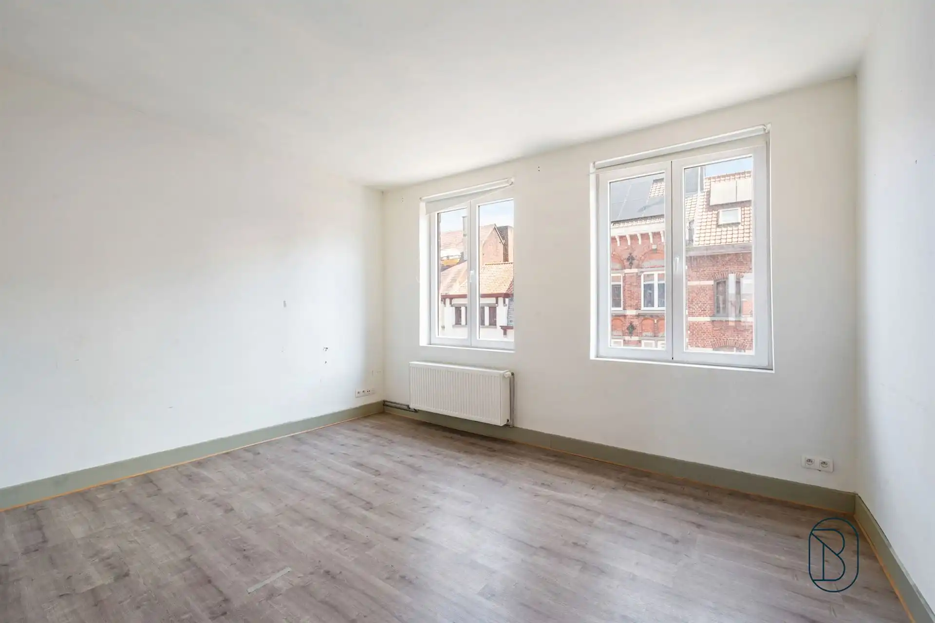 Karaktervolle herenwoning met 6 slaapkamers, zonnig terras foto 11