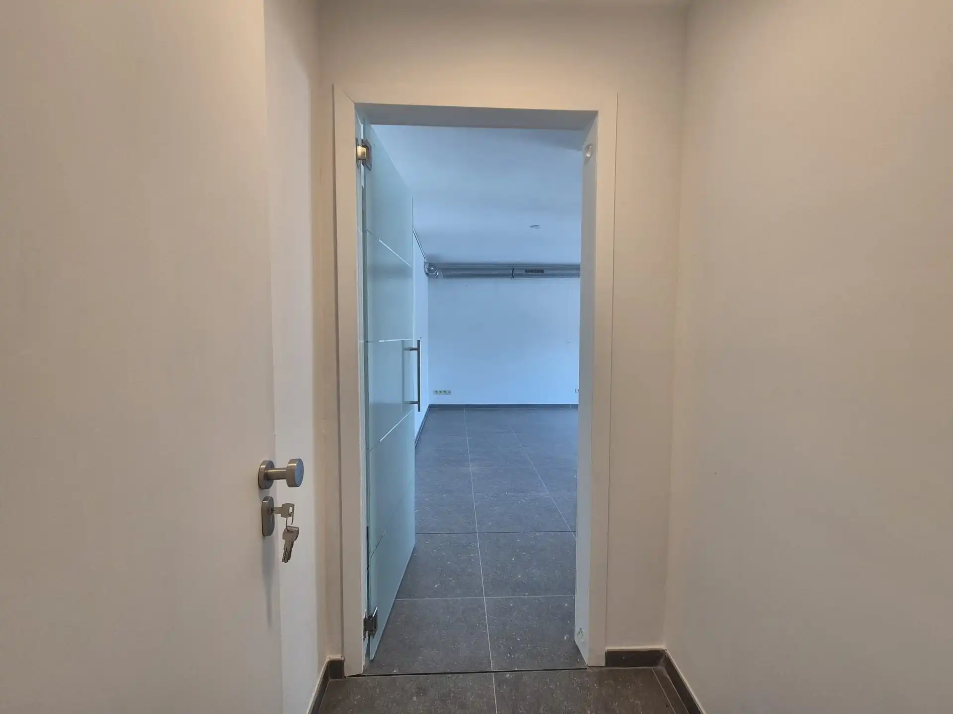 Volledig gerenoveerd energiezuinig appartement met 1 slaapkamer, rustig gelegen aan het bos van Wetteren foto 11