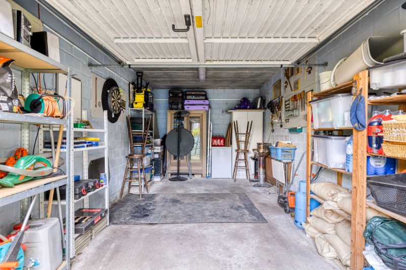 Verzorgd instapklaar twee slaapkamer gelijkvloersappartement met tuin en doorgang langs achteraan foto 22