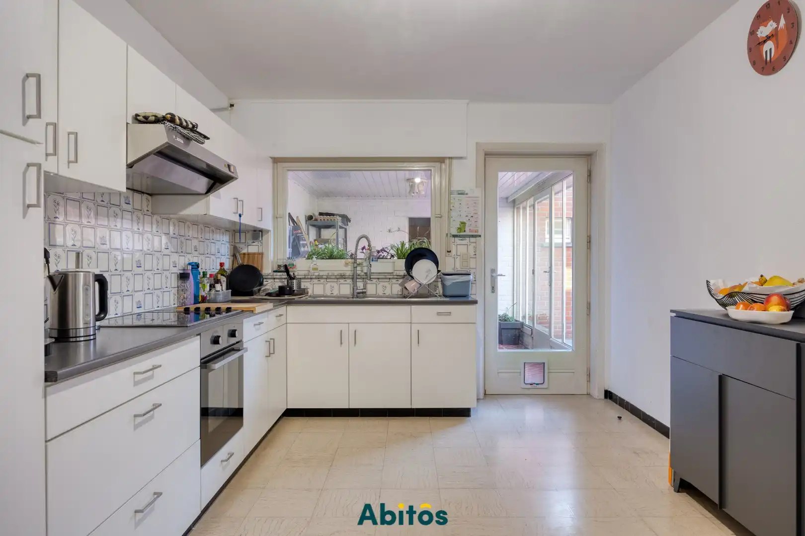 Halfopen woning met ruime opslagruimte foto 11