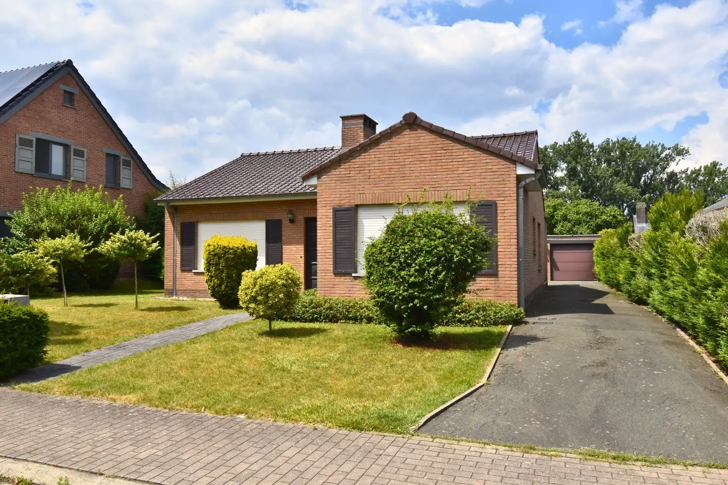 Te huur – Charmante bungalow met 2 slaapkamers, garage en tuin in rustige woonwijk te Sint-Pieters-Leeuw foto 13