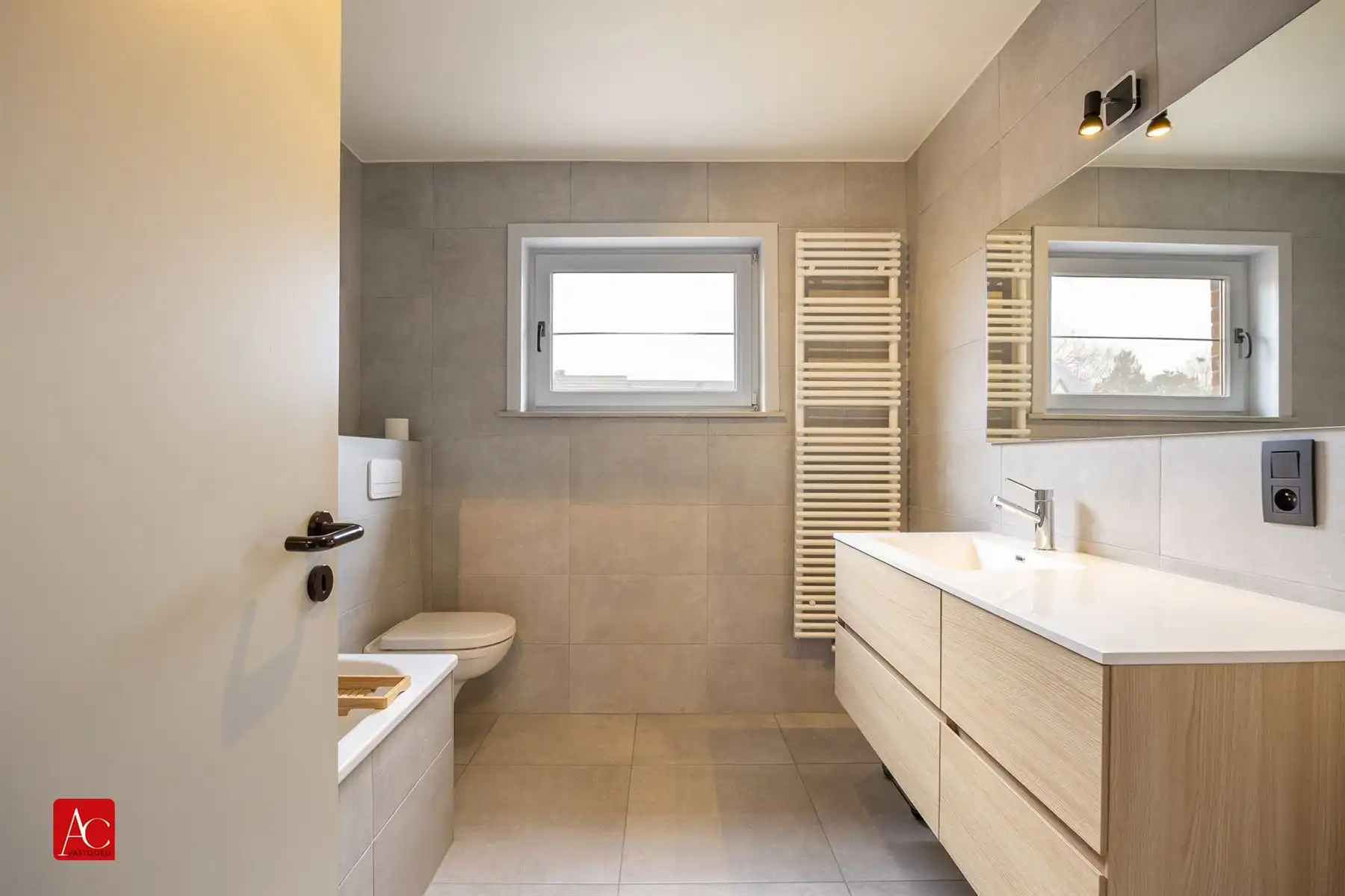 Instapklare halfopen bebouwing met garage en veranda foto 13