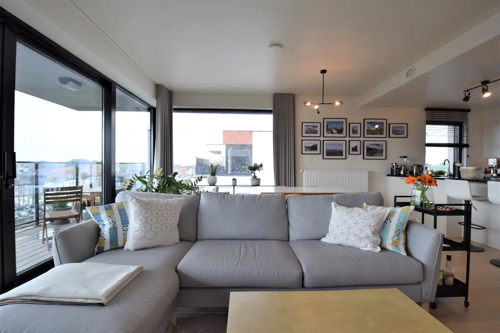 Twee slaapkamer appartement met zicht op water foto 3