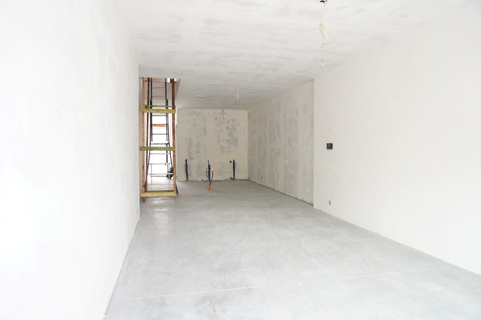Gerenoveerde rijwoning in Lokeren, centrum. foto 2