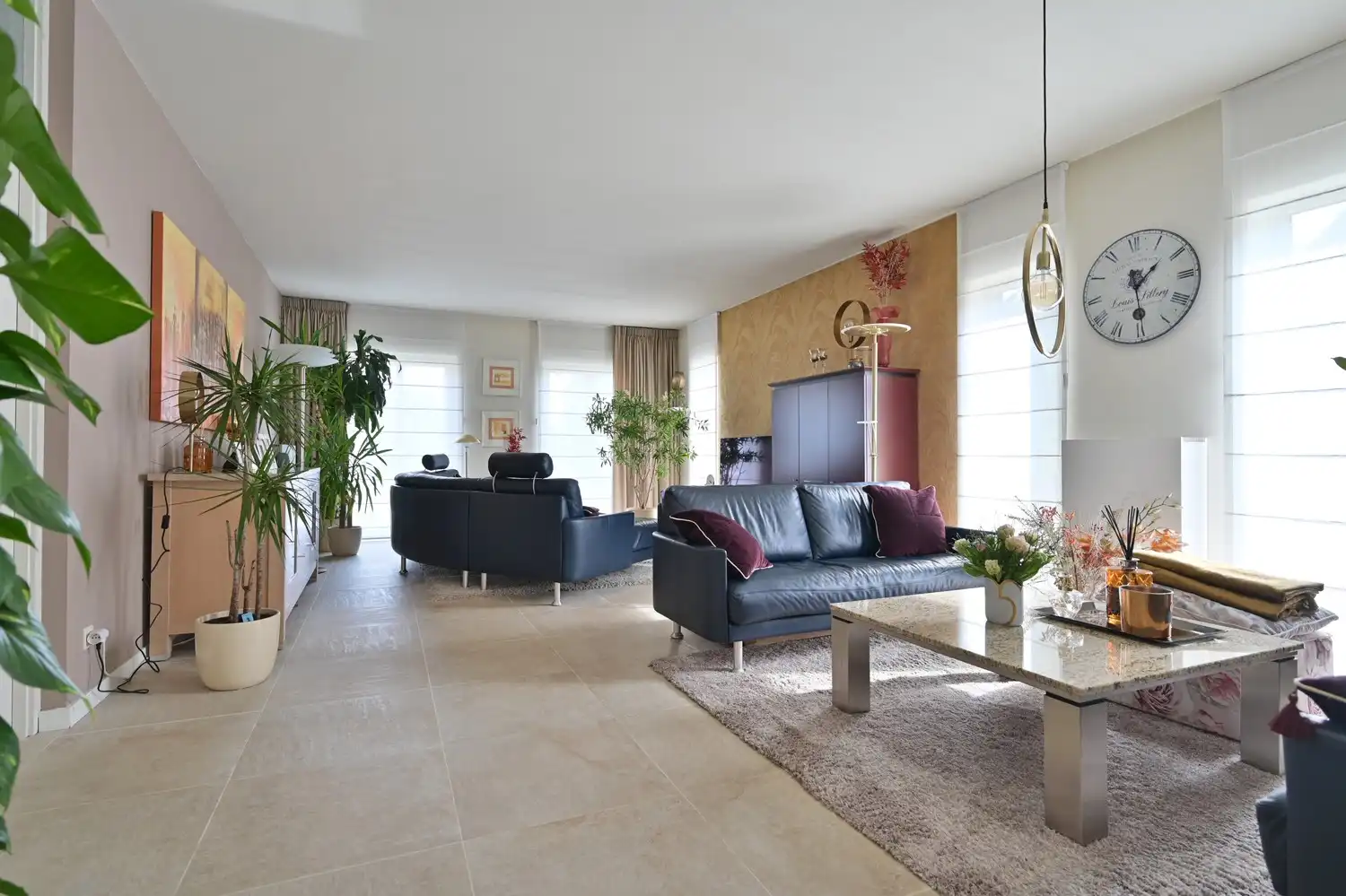 Exclusieve, compleet ingerichte bungalow op unieke bosrijke ligging, met prachtig overdekt terras en ruime kelder foto 10