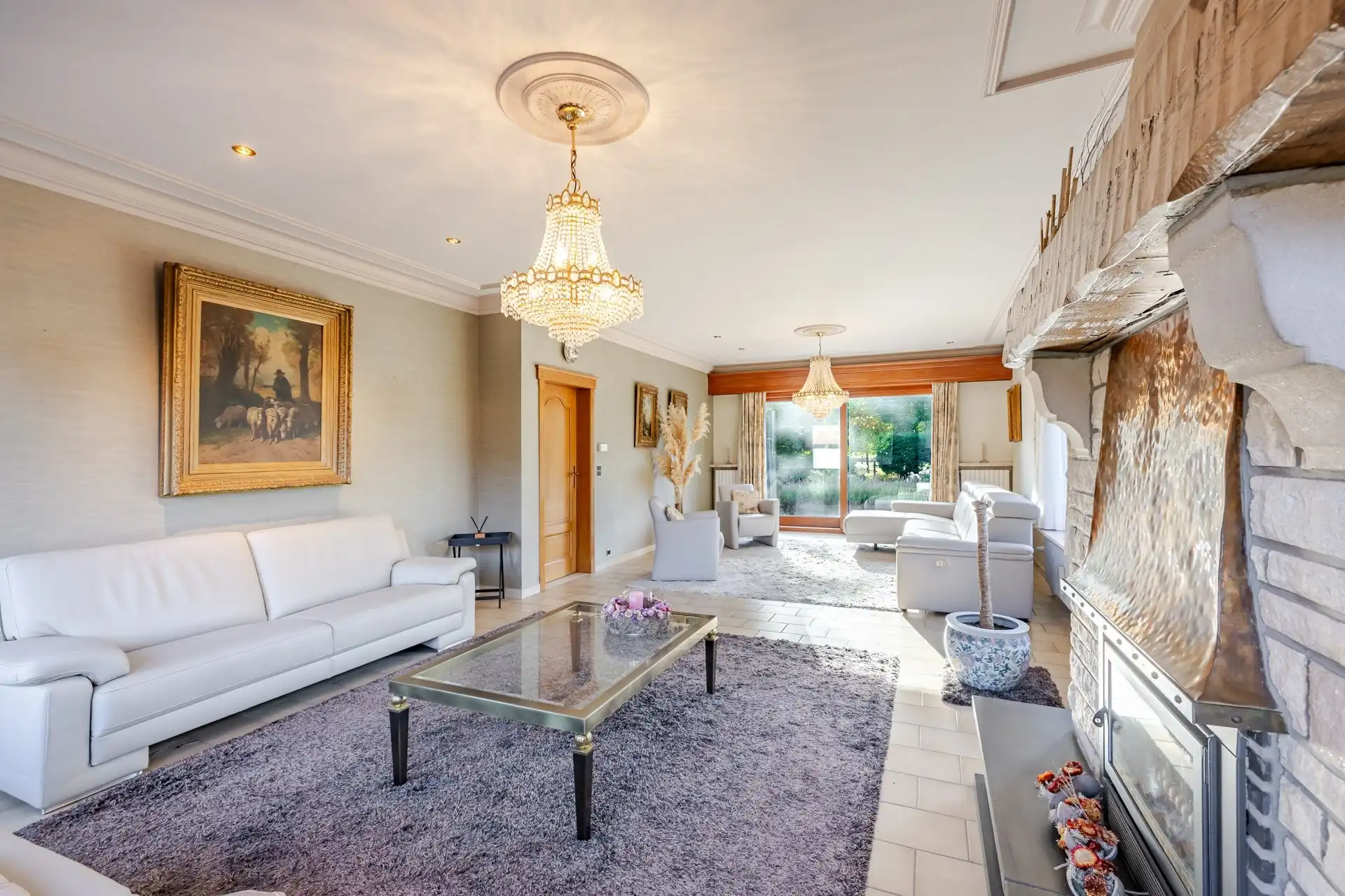 Charmante villa met panoramisch zicht op een toplocatie foto 9