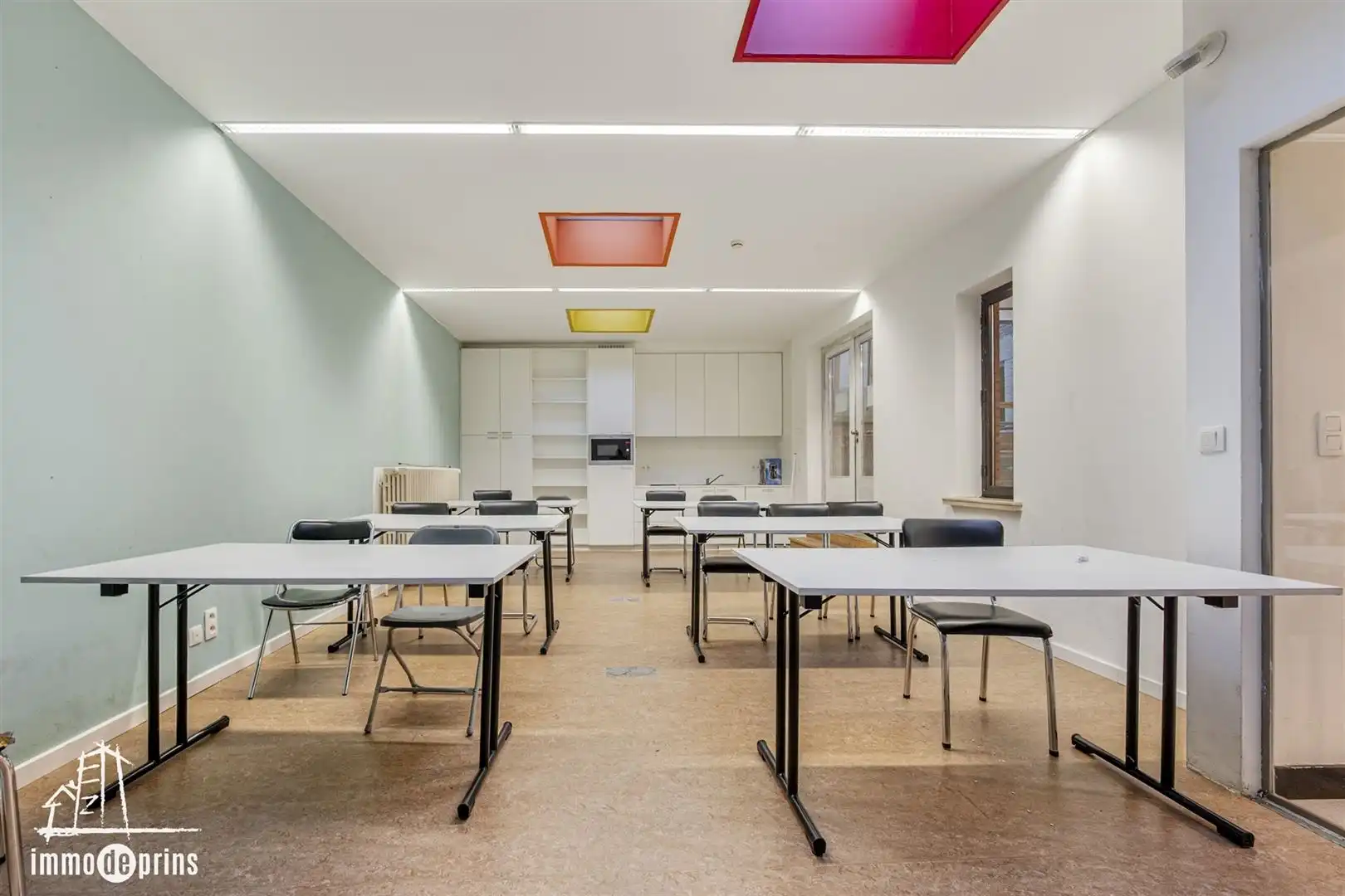 Kantoorgebouw voor diverse doeleinden foto 7