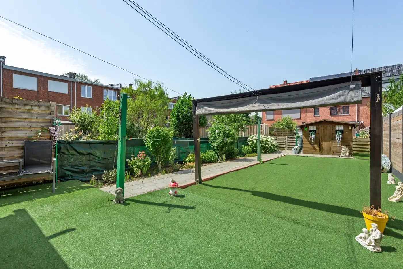 Op te frissen woning met 4 slpk. en tuin foto 31