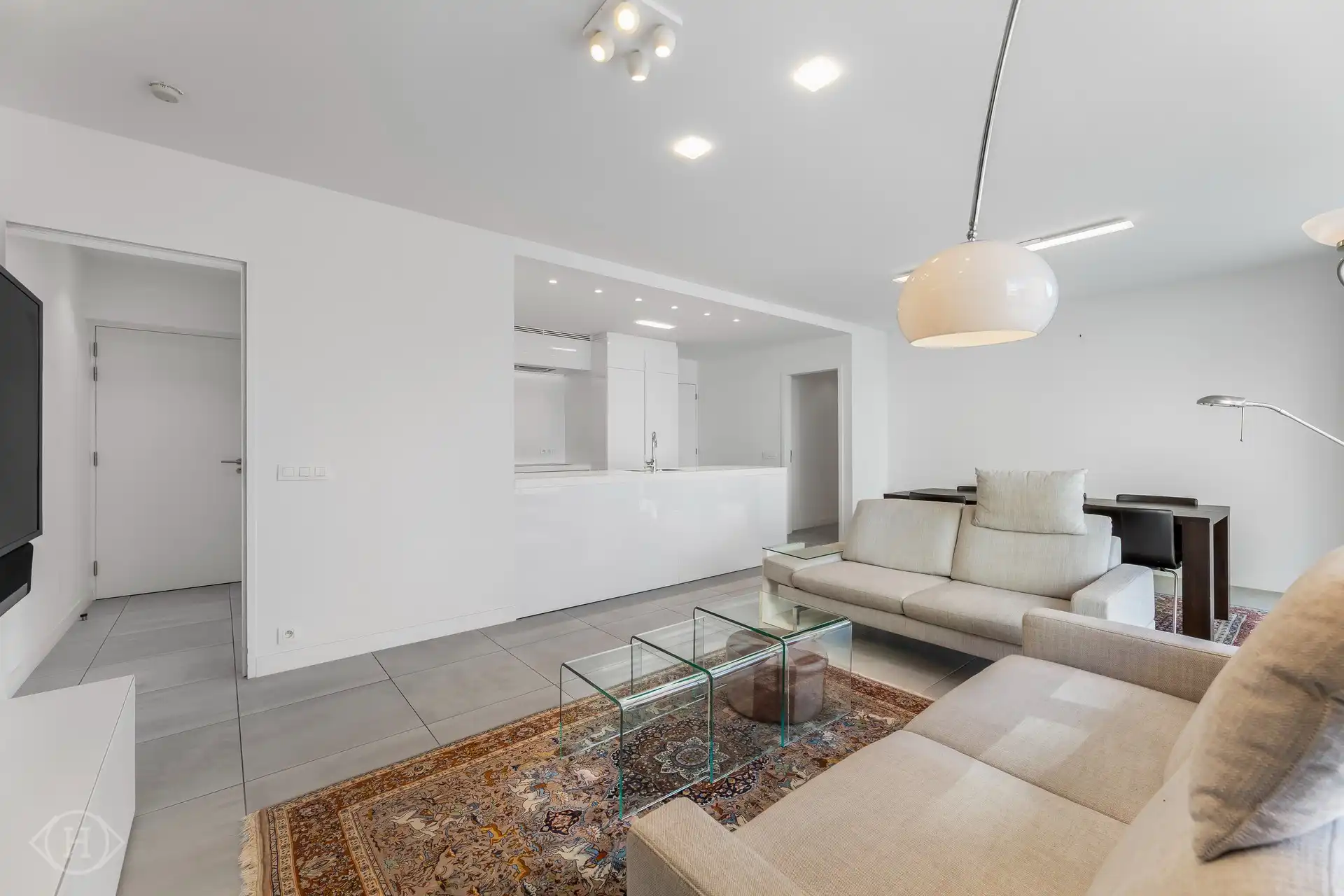 Bemeubeld appartement met prachtig terras foto 3