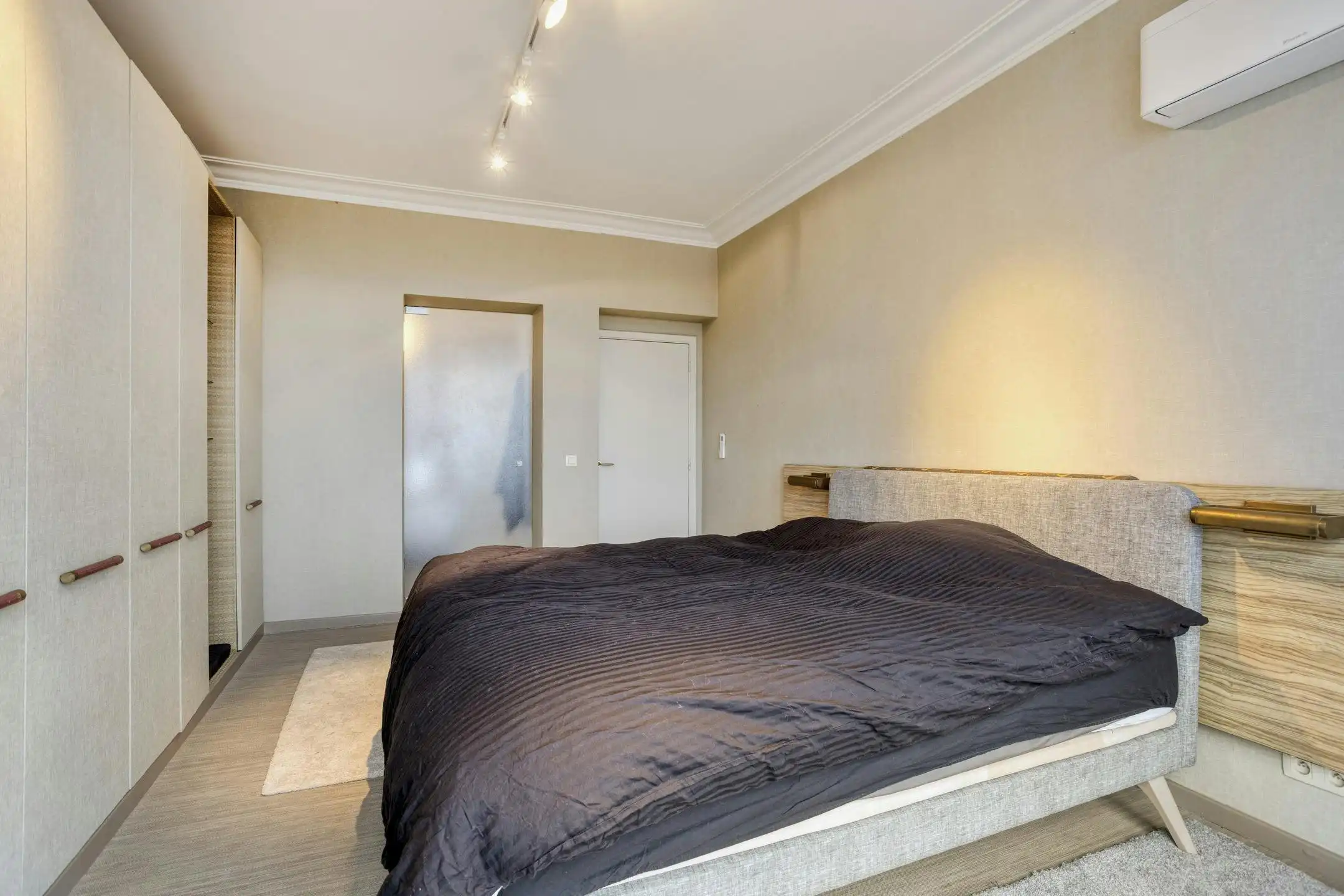 Appartement met drie slaapkamers en terras te koop Antwerpen foto 14