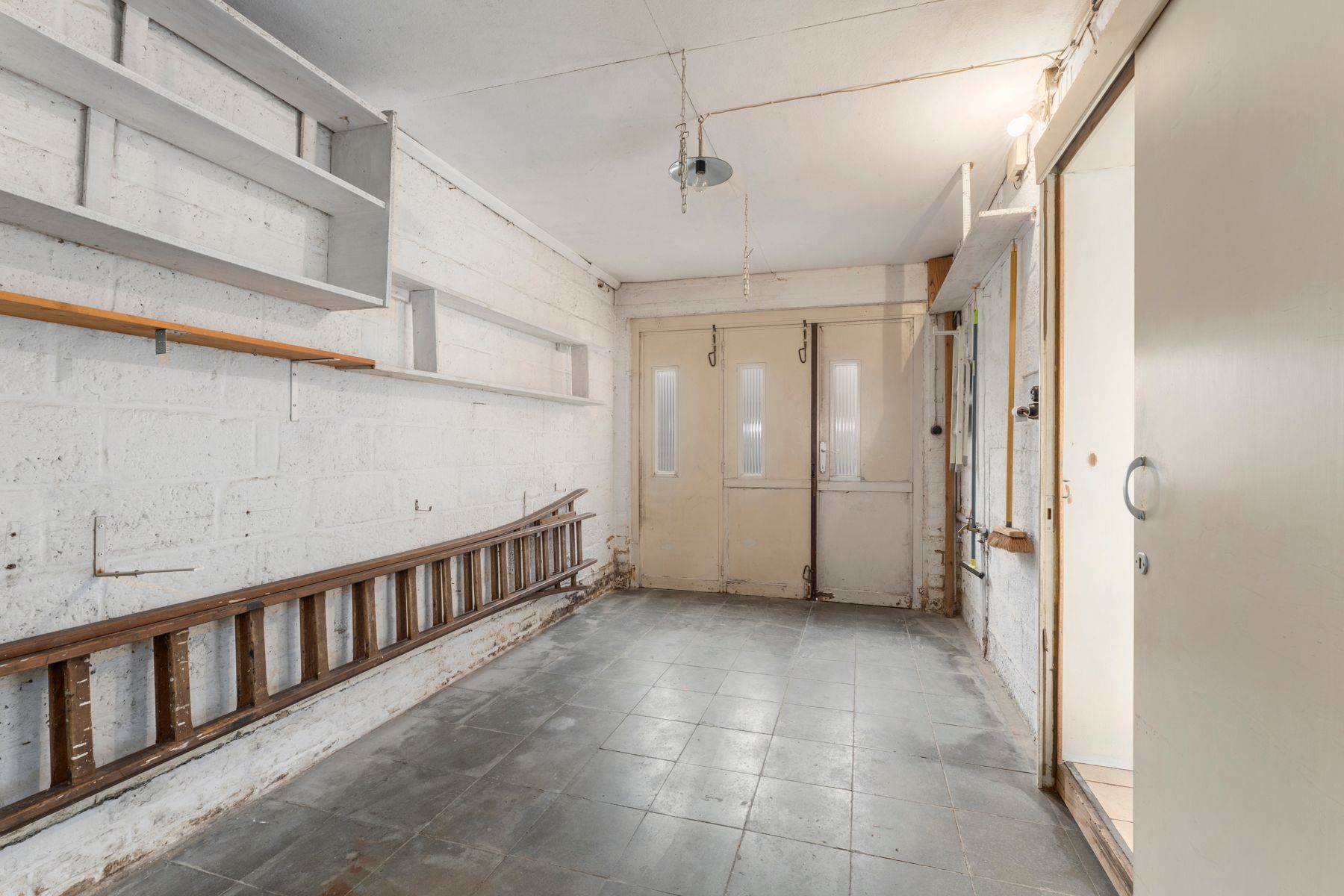 Karaktervolle woning met veel potentieel! foto 8