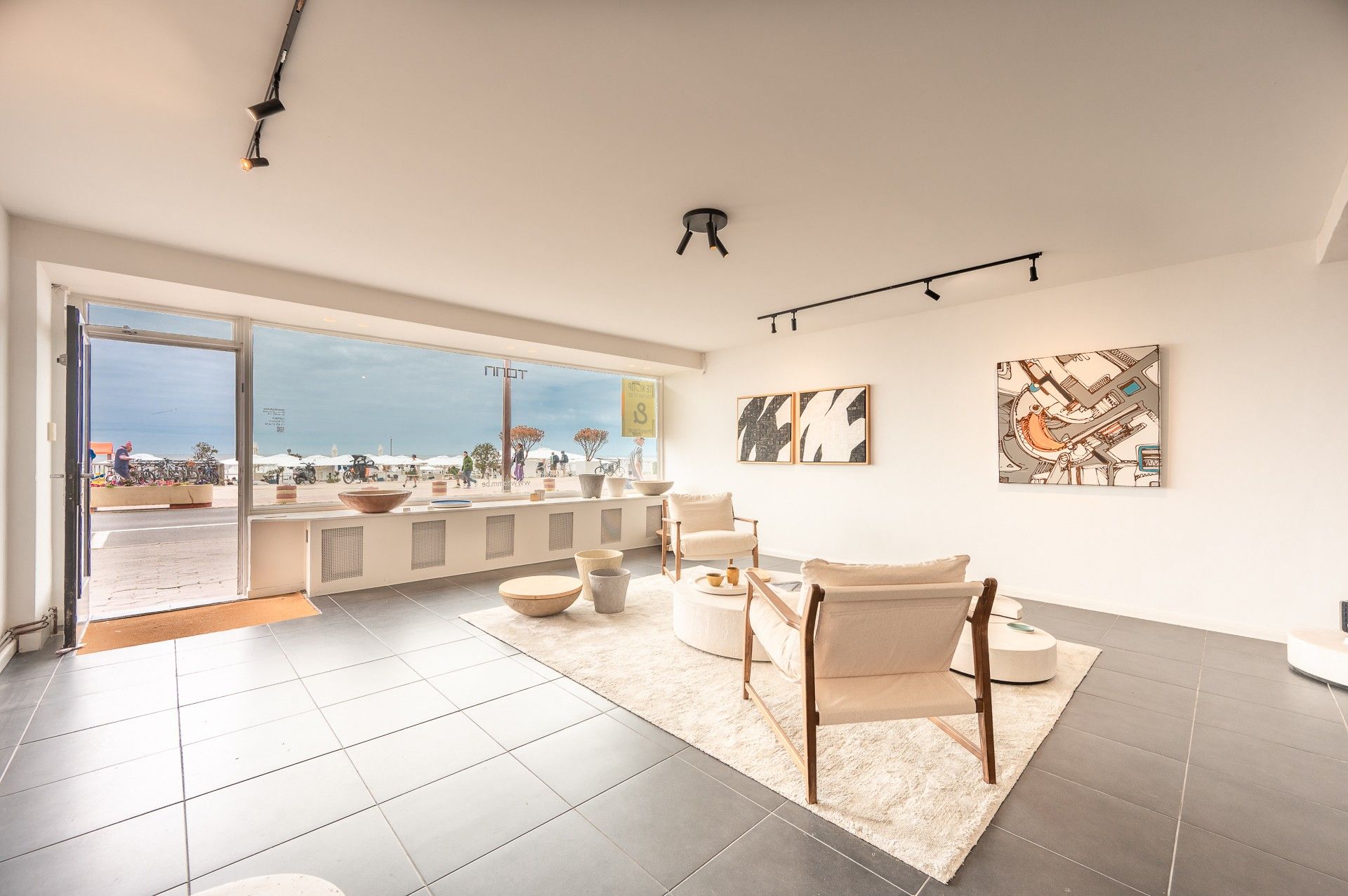 Handelspand gelegen op de Zeedijk in Knokke foto 5