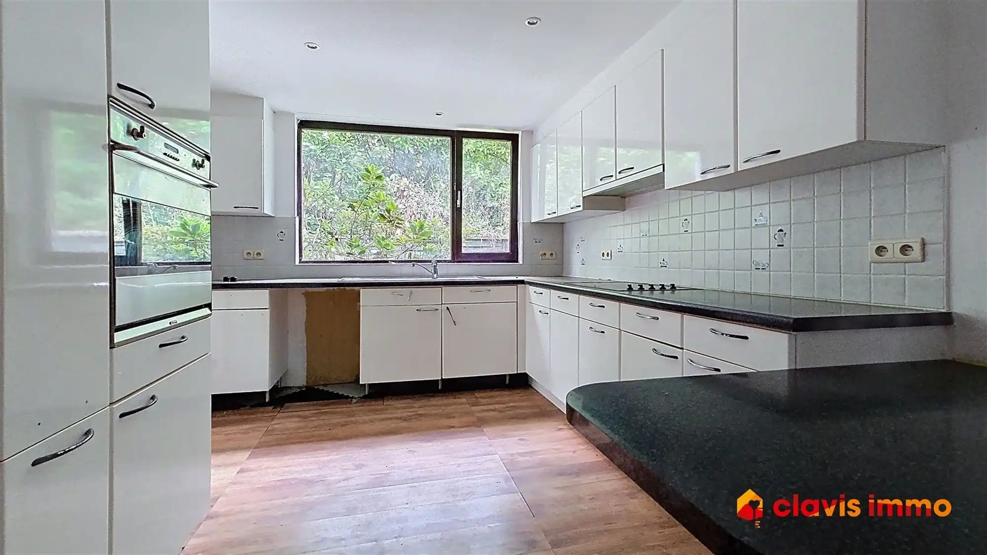 Te renoveren villa in een felbegeerde buurt foto 8