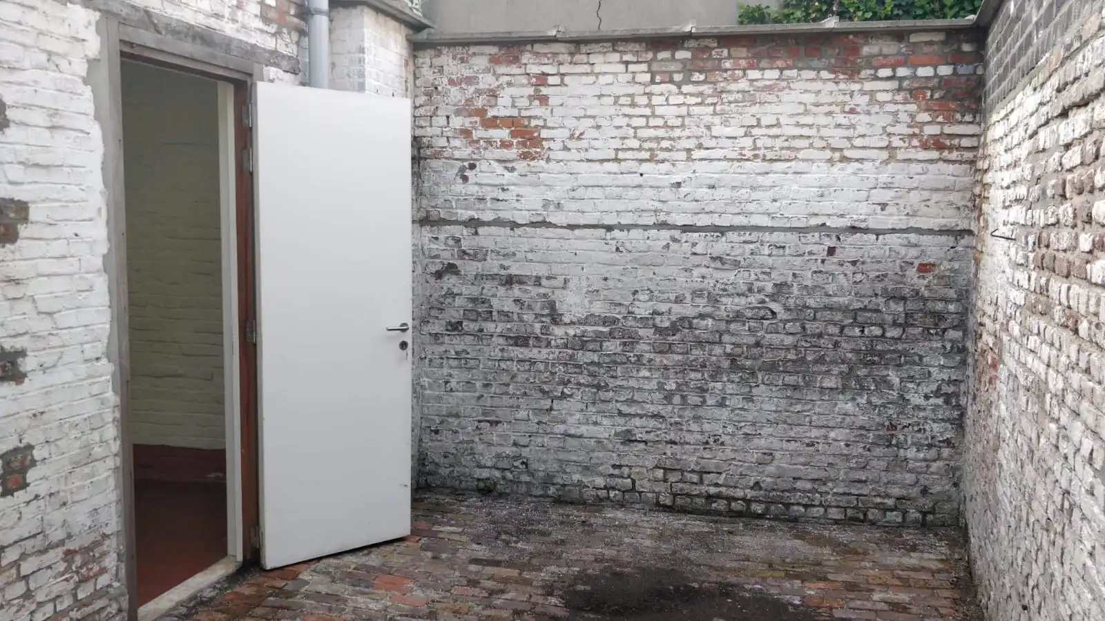  Kamerwoning met 4 kamers (conformiteitstattesten) en een opslagplaats. foto 14