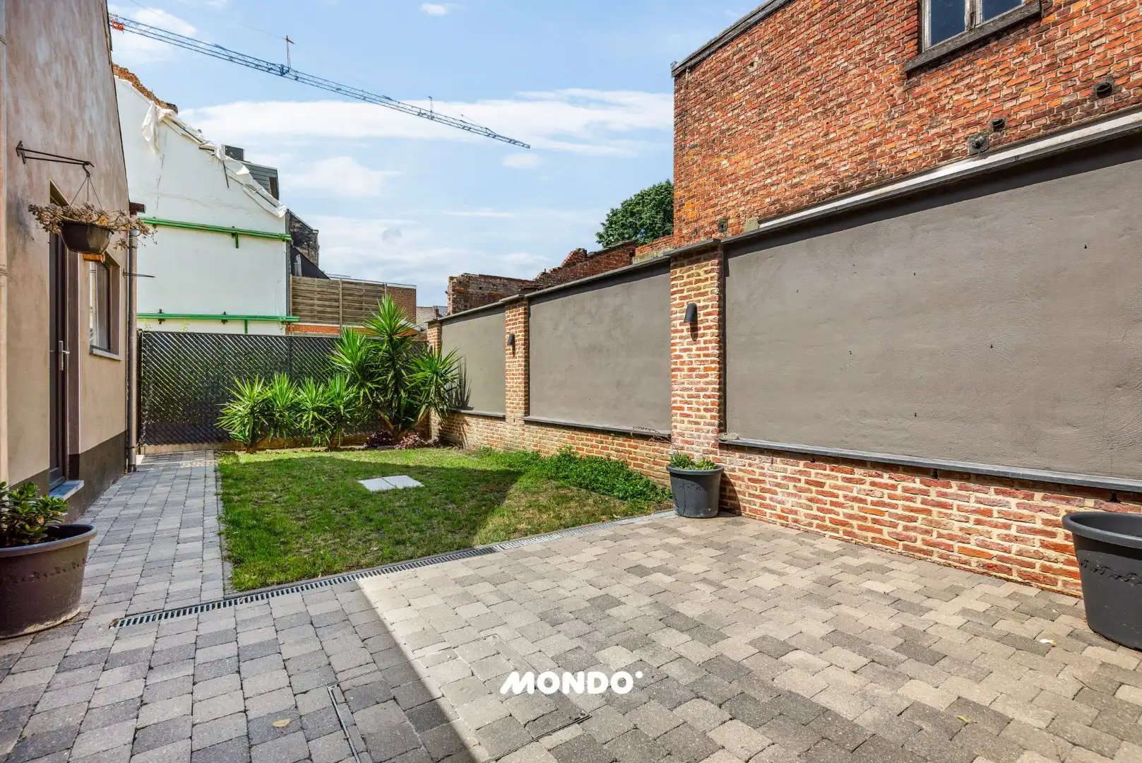Ruime woning met praktijk of handelsmogelijkheden in het centrum van Willebroek foto 3