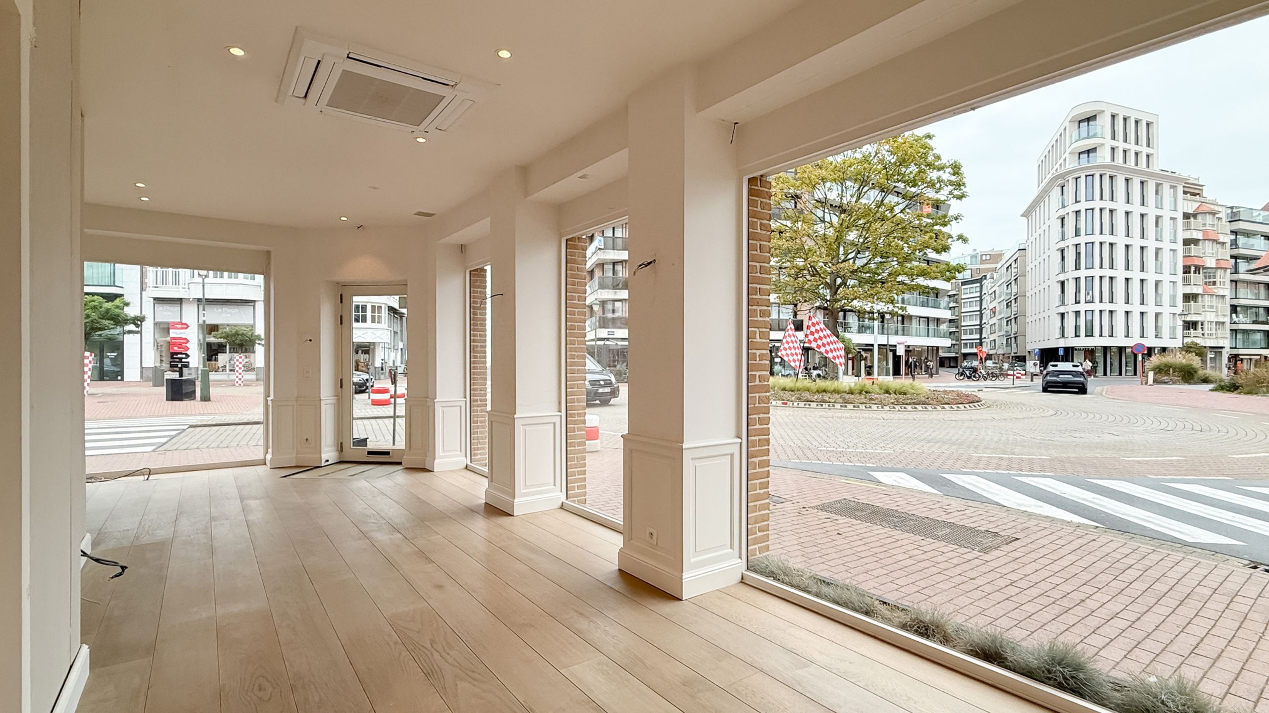 Uitzonderlijk handelspand op toplocatie – Driehoeksplein foto 9