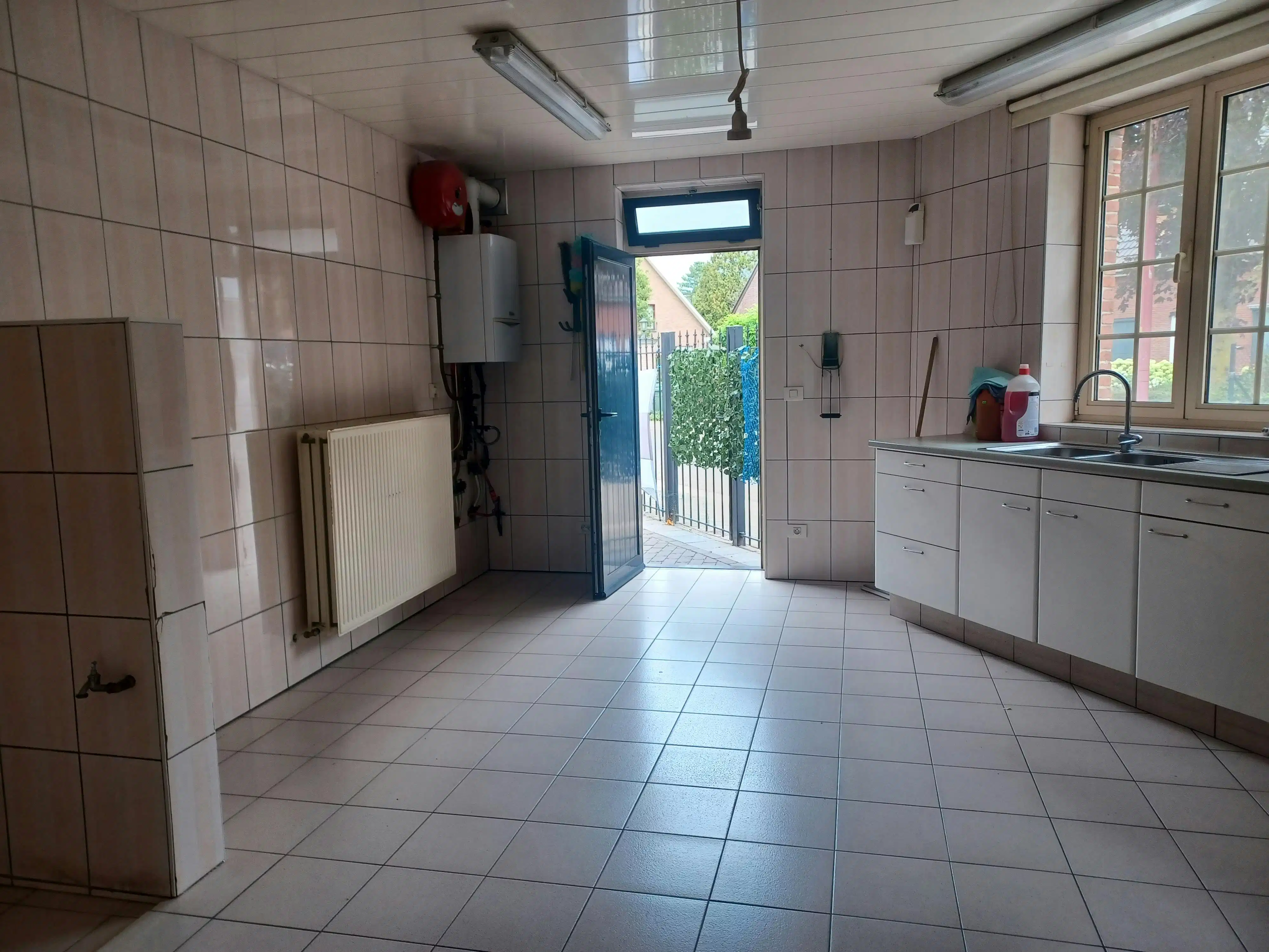 Centraal gelegen handelspand te koop Rijkevorsel  foto 5