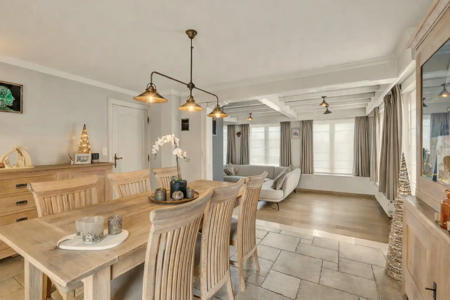 Charmante villa met loods nabij belangrijke invalswegen foto 6