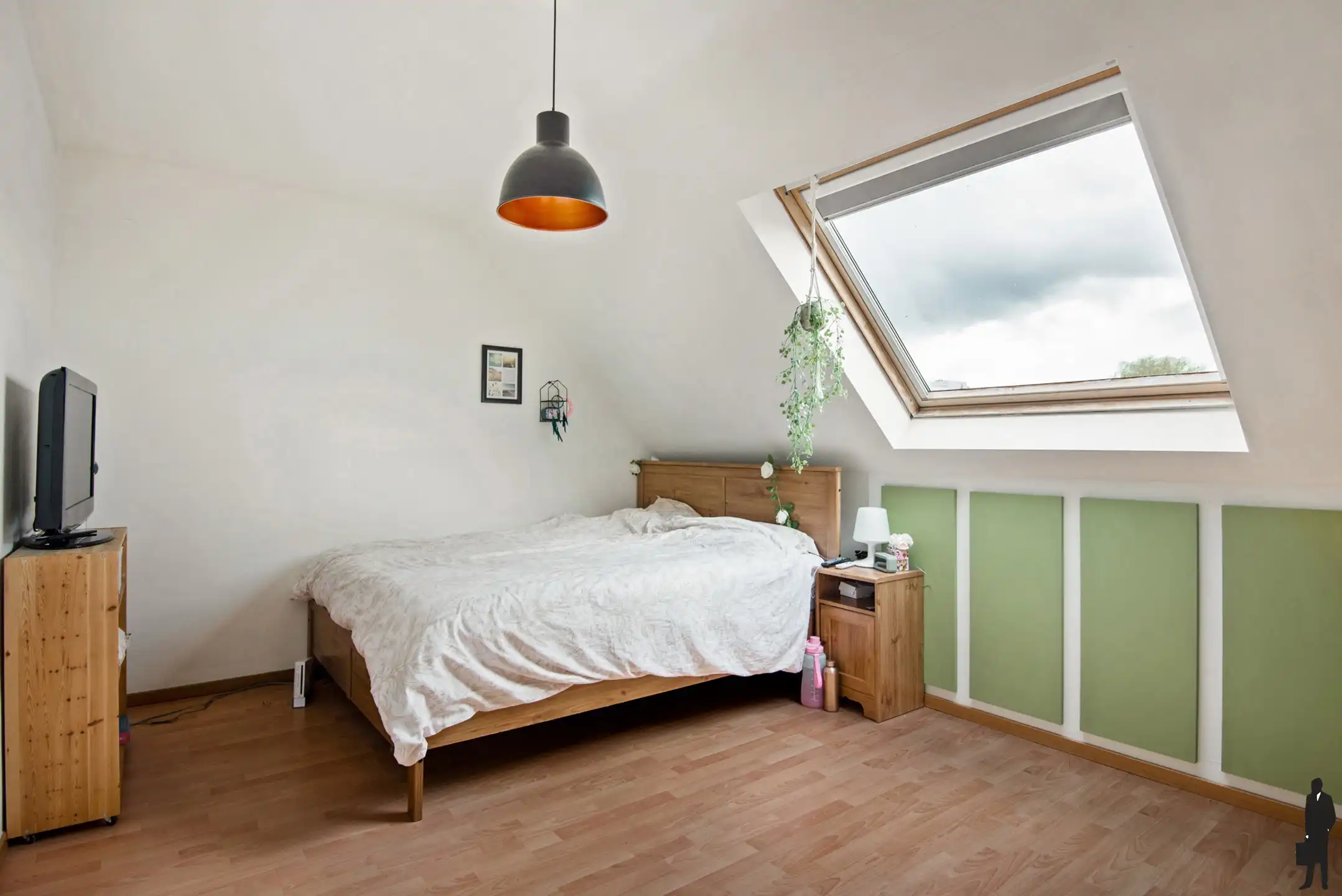 Welgelegen riante instapklare woning met 4 slaapkamers foto 24